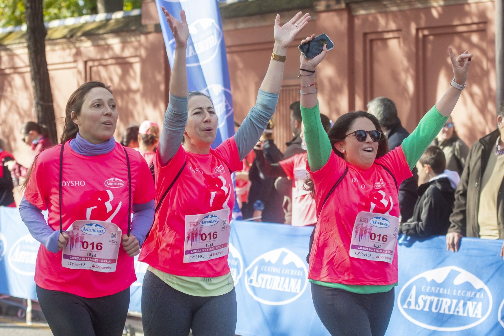 Las mejores fotos de la Carrera de la Mujer de Sevilla 2025. 348
