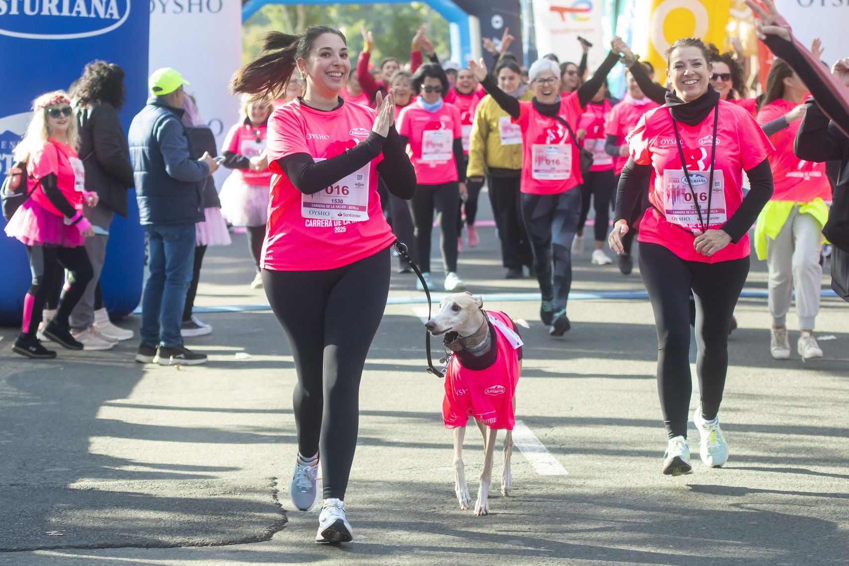 Las mejores fotos de la Carrera de la Mujer de Sevilla 2025. 349