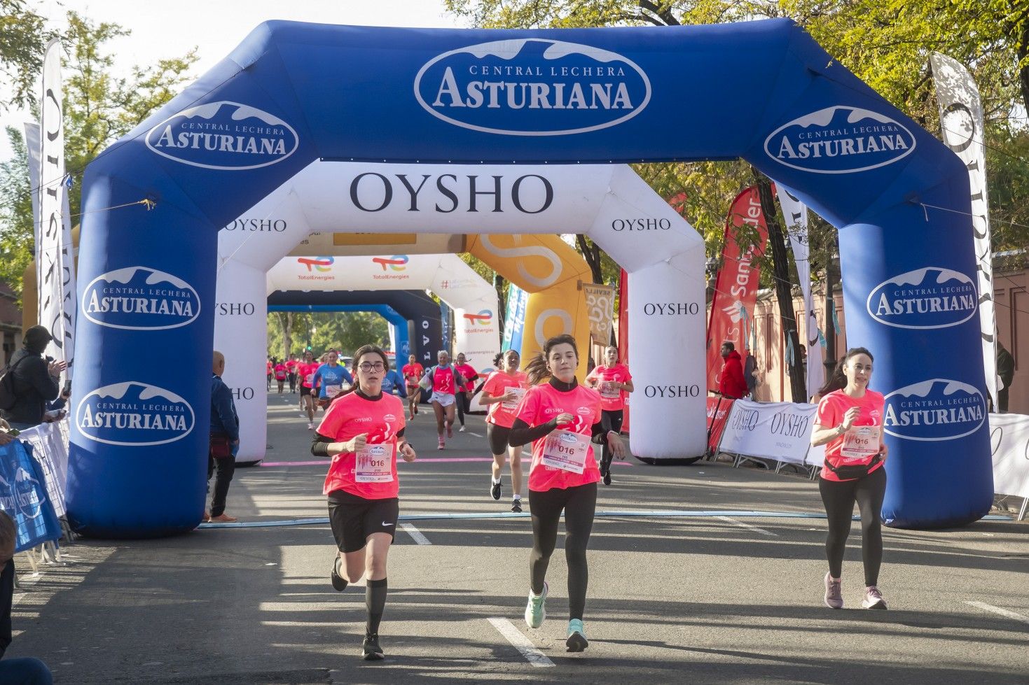 Las mejores fotos de la Carrera de la Mujer de Sevilla 2025. 266