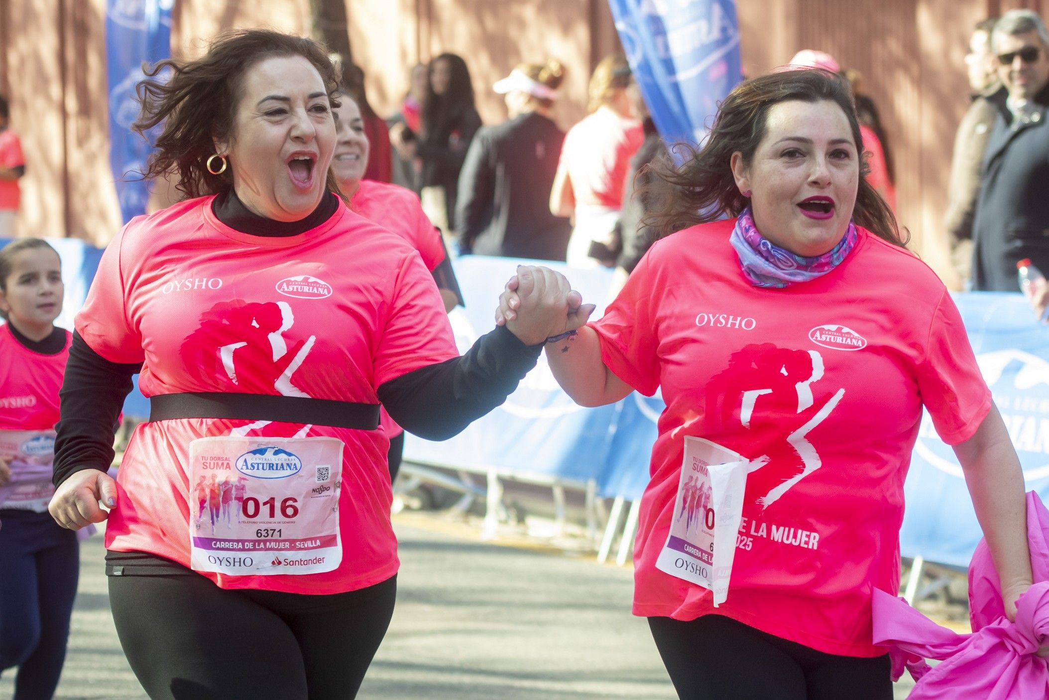 Las mejores fotos de la Carrera de la Mujer de Sevilla 2025. 353