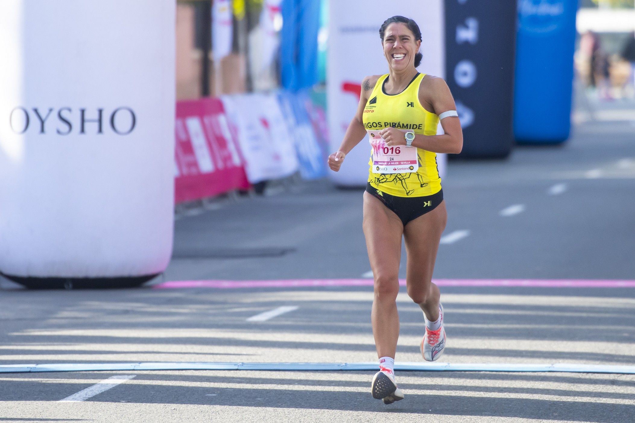 Las mejores fotos de la Carrera de la Mujer de Sevilla 2025. 183