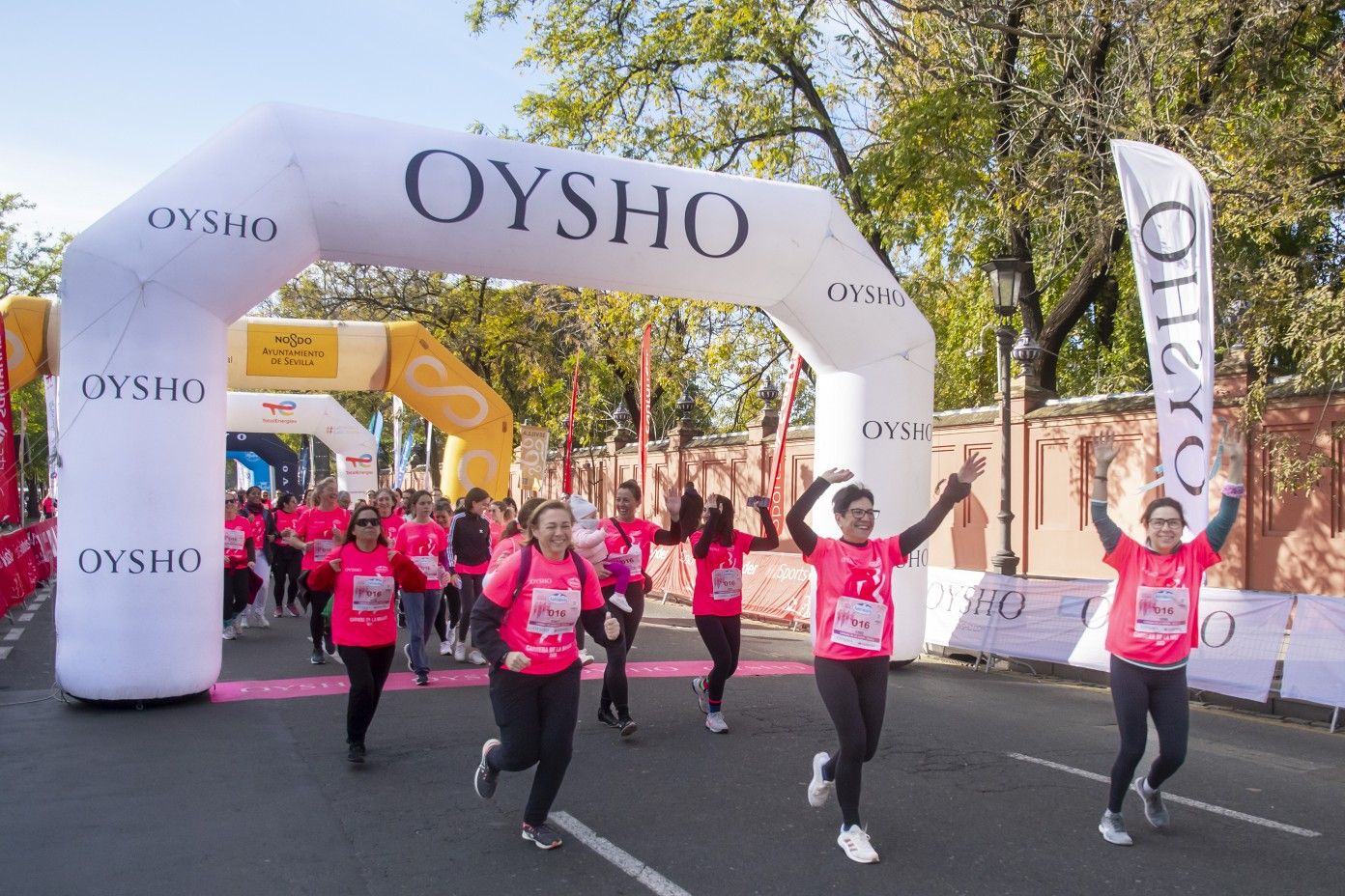 Las mejores fotos de la Carrera de la Mujer de Sevilla 2025. 370
