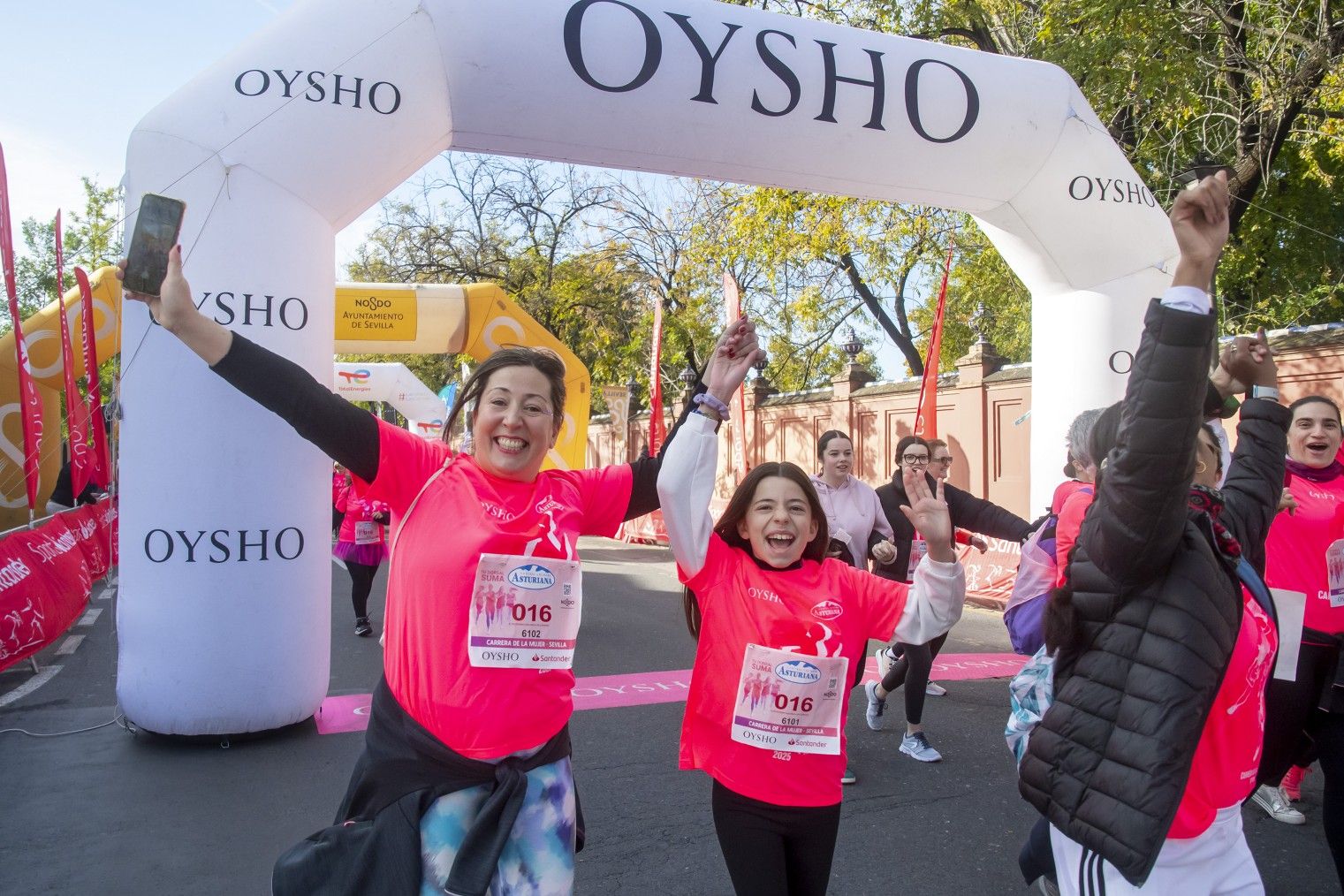 Las mejores fotos de la Carrera de la Mujer de Sevilla 2025. 372
