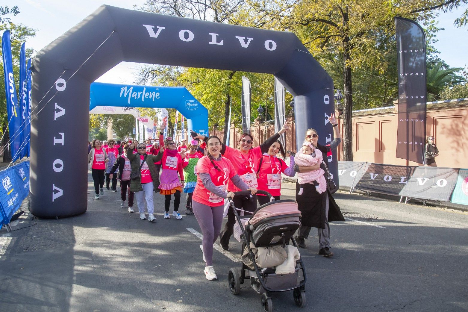 Las mejores fotos de la Carrera de la Mujer de Sevilla 2025. 391