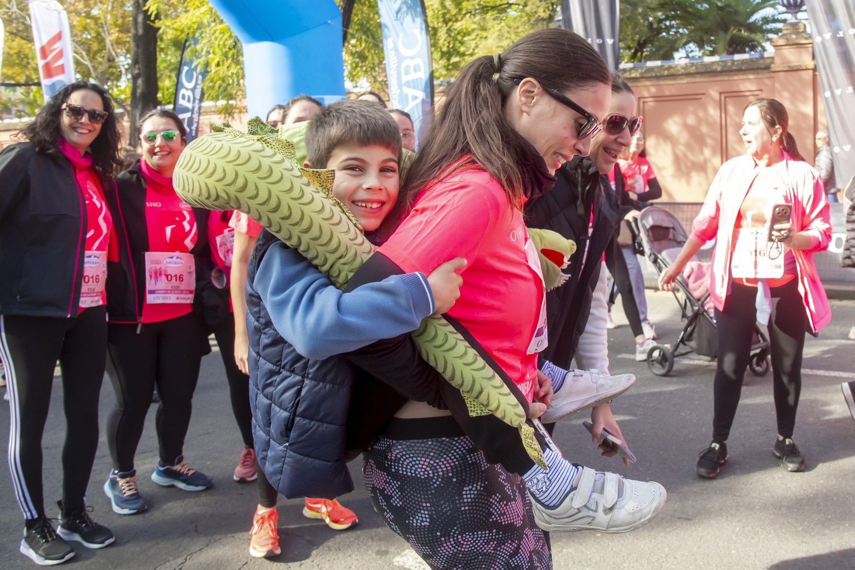 Las mejores fotos de la Carrera de la Mujer de Sevilla 2025. 404