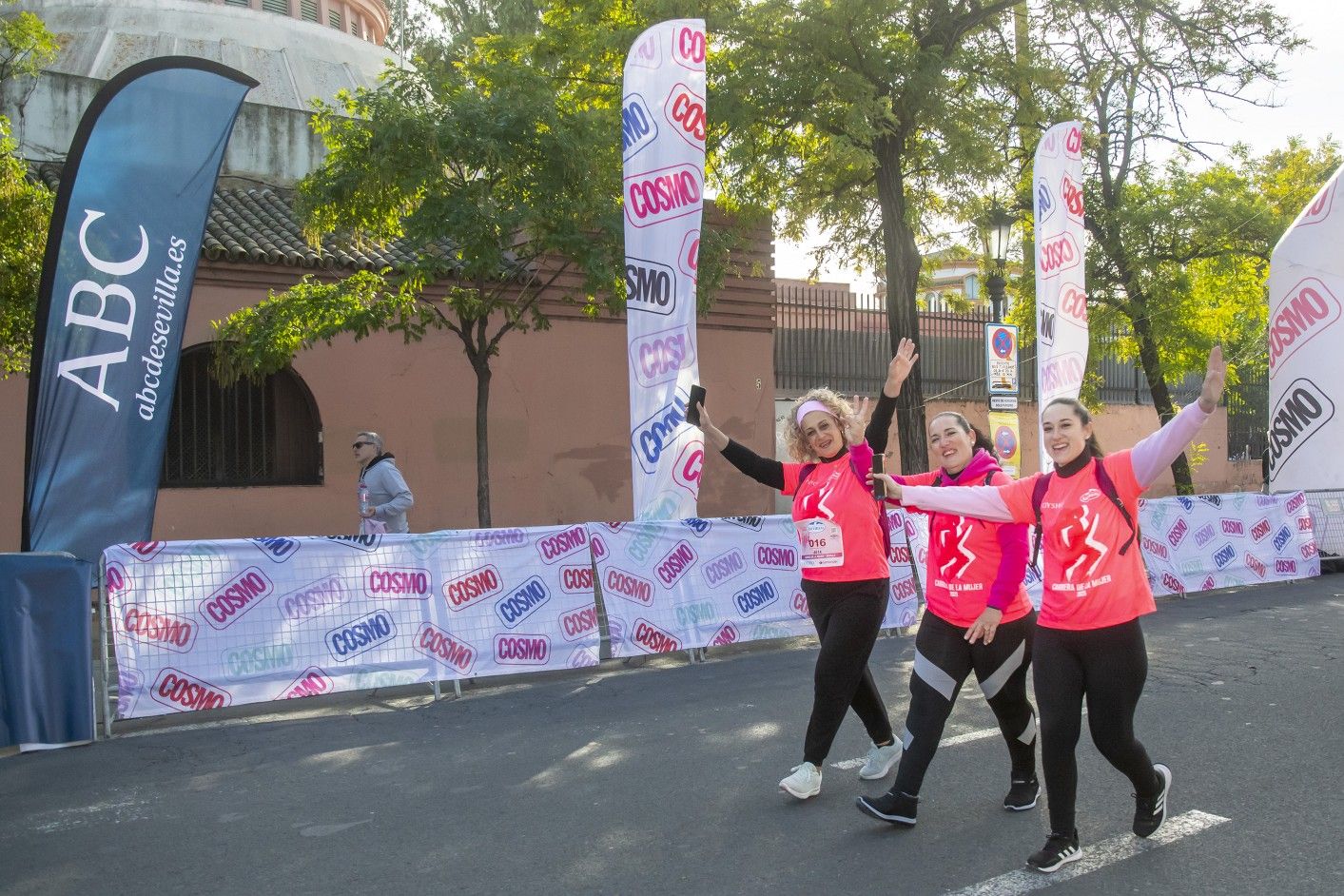 Las mejores fotos de la Carrera de la Mujer de Sevilla 2025. 417