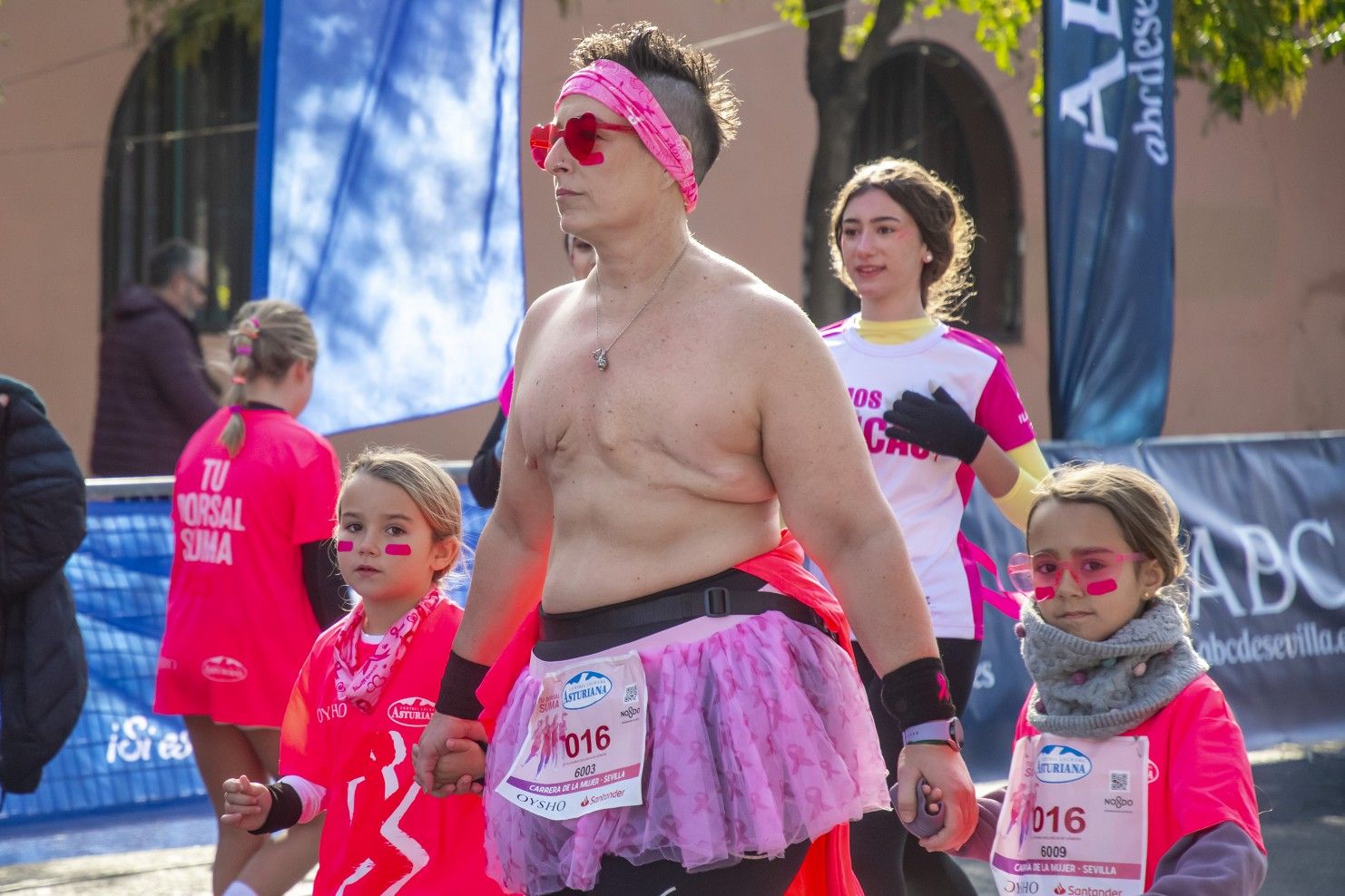 Las mejores fotos de la Carrera de la Mujer de Sevilla 2025. 421
