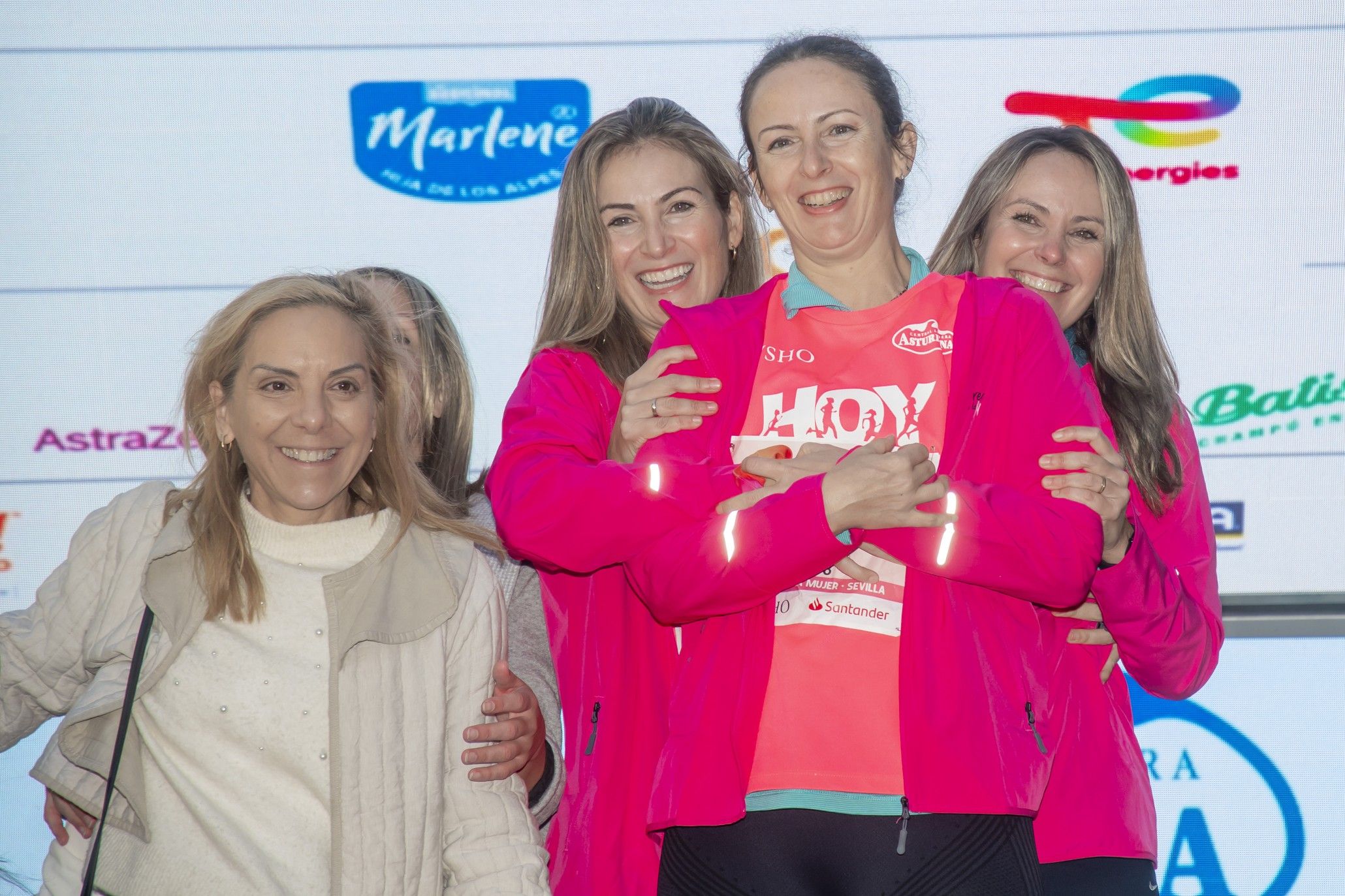 Las mejores fotos de la premiación de la Carrera de la Mujer de Sevilla 2025. 476 JJ UBEDA