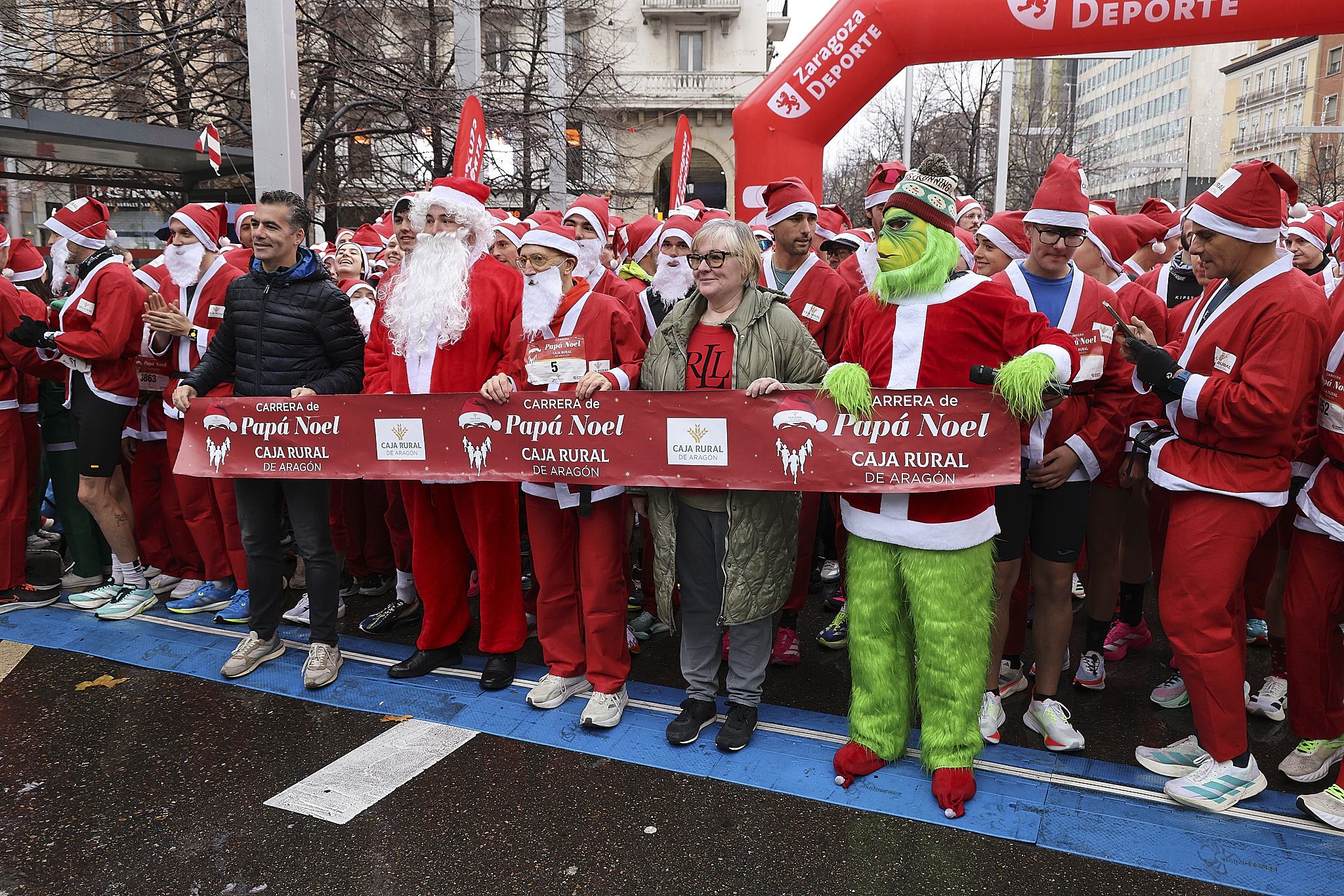 Las mejores fotos de la Carrera de Papá Noel Caja Rural de Aragón. 047