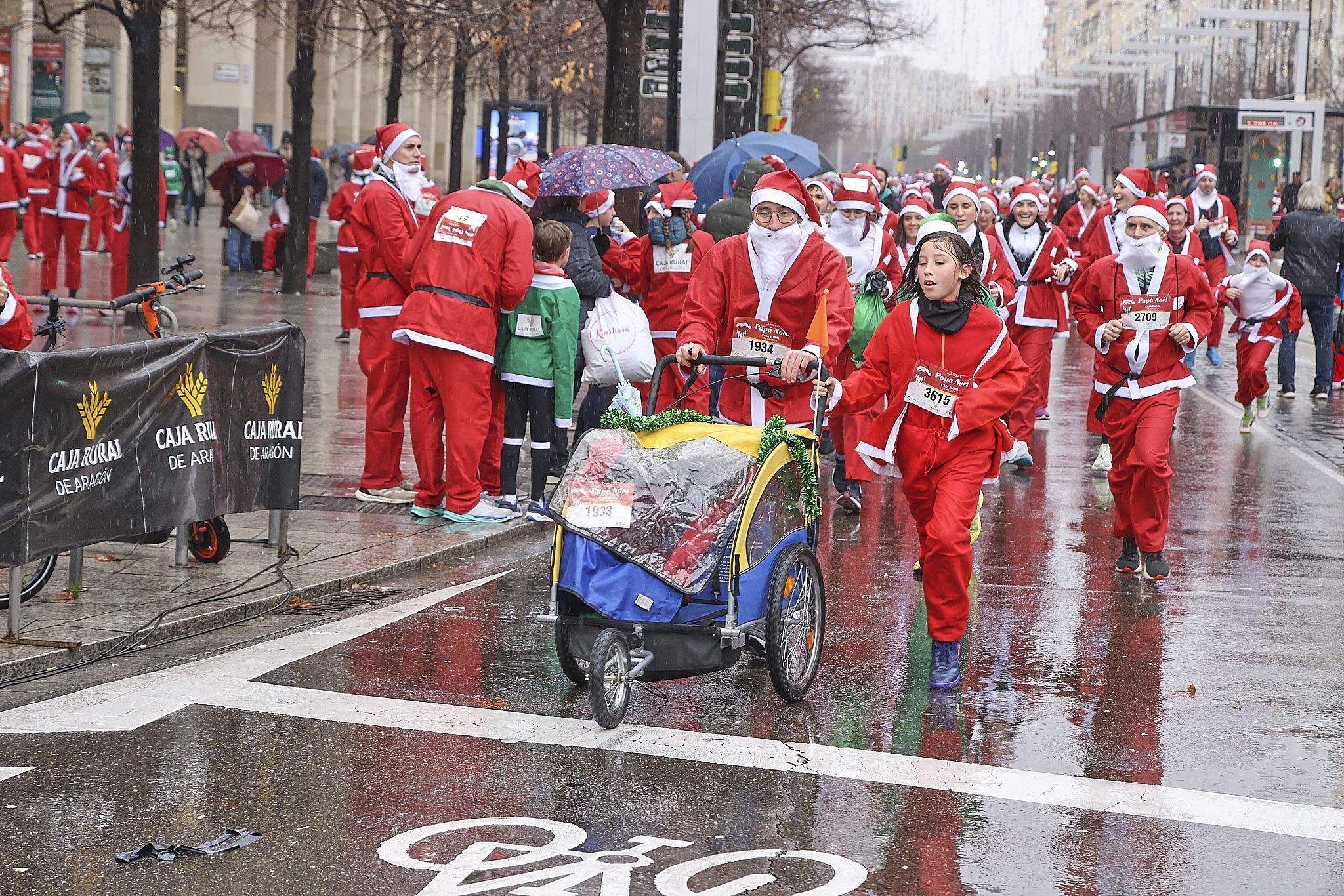 Las mejores fotos de la Carrera de Papá Noel Caja Rural de Aragón. 470