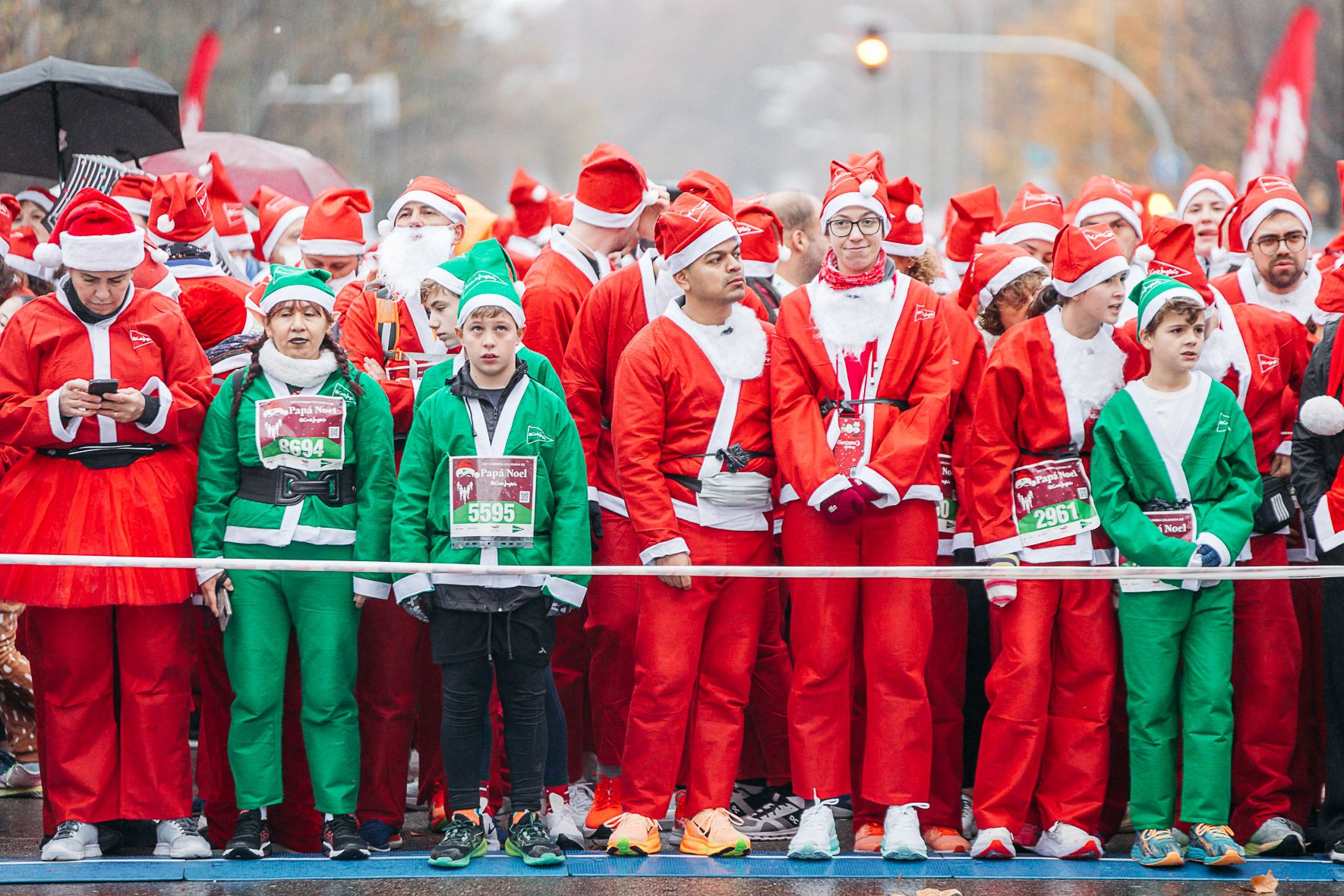 Las 30 fotos más top de la Carrera de Papá Noel de Madrid 2025.Late mi Lente (5)