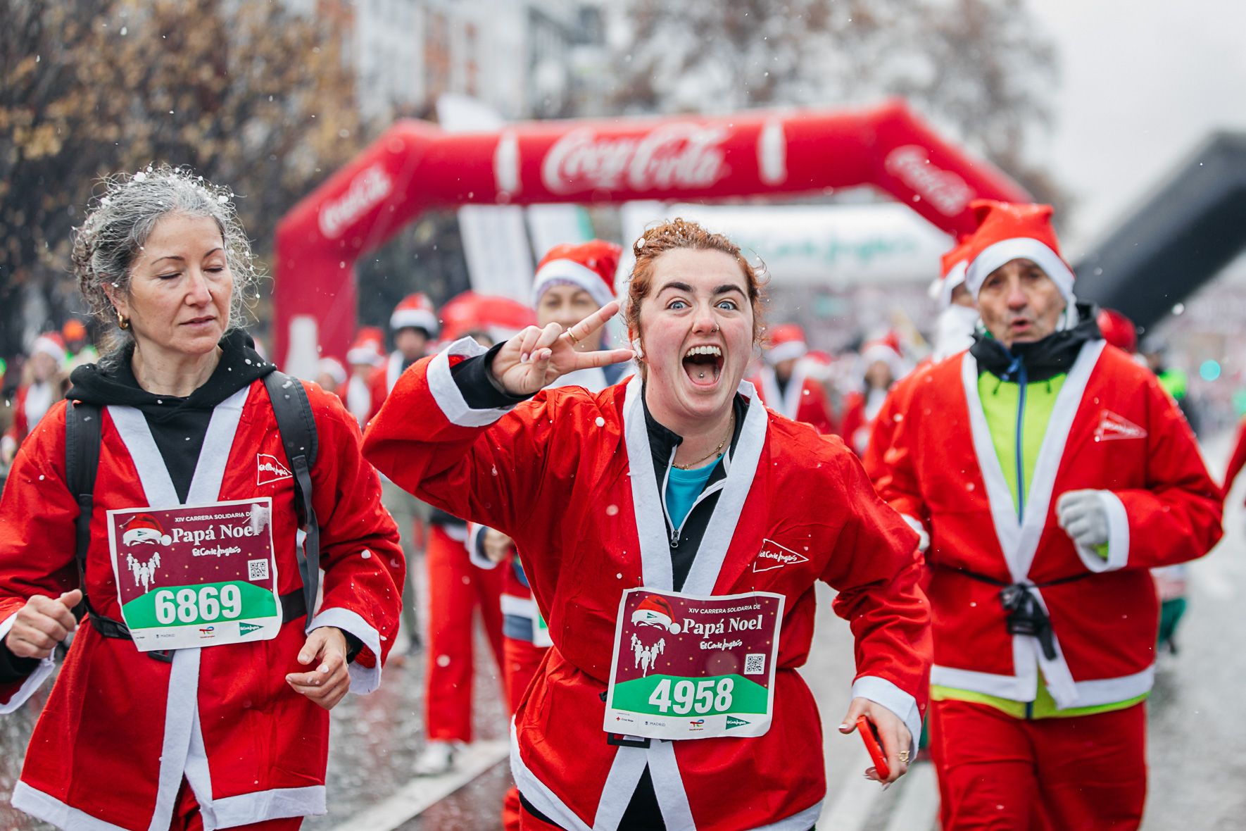 Las 30 fotos más top de la Carrera de Papá Noel de Madrid 2025.Late mi Lente (14)