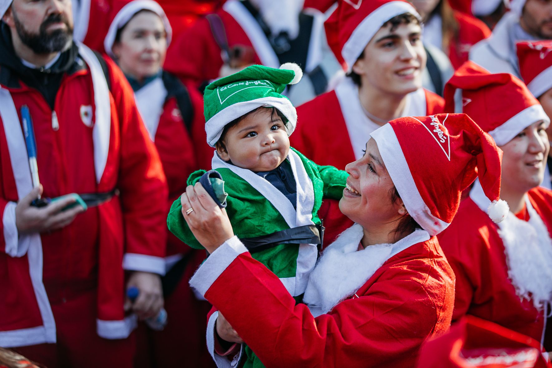 Las 30 fotos más top de la Carrera de Papá Noel de Madrid 2025.Late mi Lente (30)