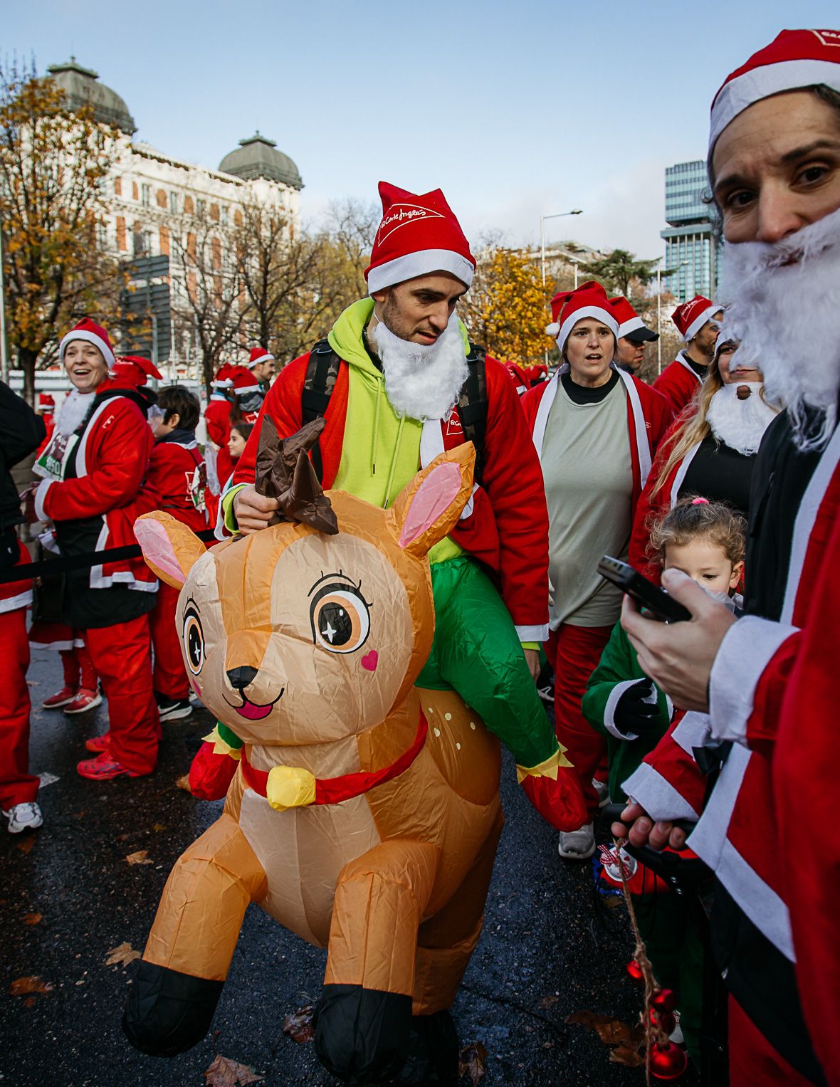 Las 30 fotos más top de la Carrera de Papá Noel de Madrid 2025.Late mi Lente (31)