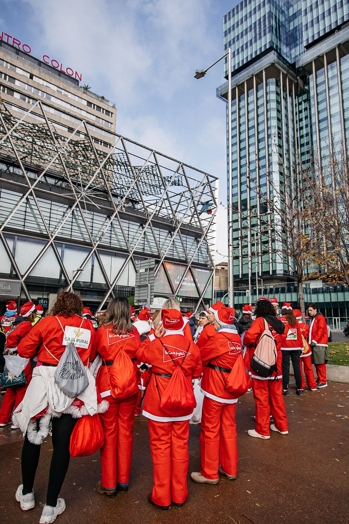 Las 30 fotos más top de la Carrera de Papá Noel de Madrid 2025.Late mi Lente (34)