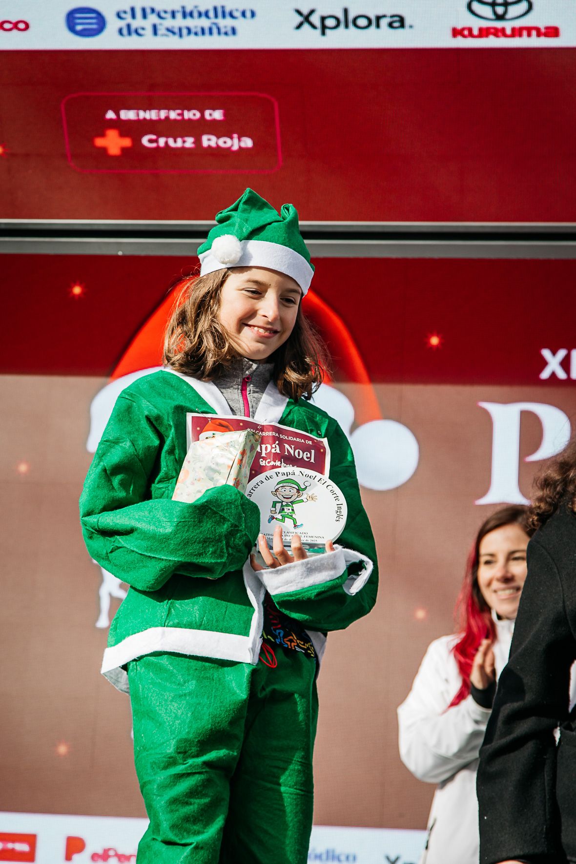 Las fotos de la premiación de la Carrera de Papá Noel de Madrid 2025.Late mi Lente 16