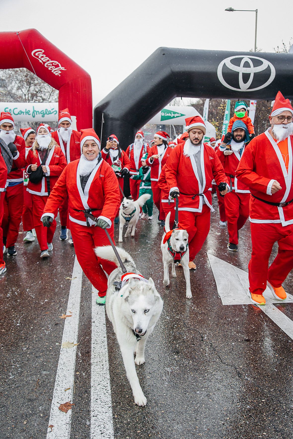 Papá Noel Salida Late mi Lente 130