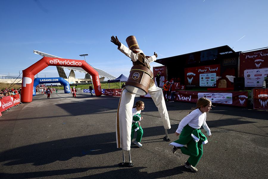 Las mejores fotos de la Carrera de Papá Noel de Barcelona 2025. 067