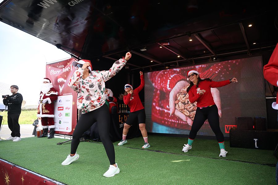 Las mejores fotos de la Carrera de Papá Noel de Barcelona 2025. 290