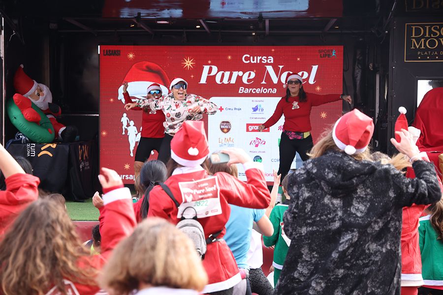Las mejores fotos de la Carrera de Papá Noel de Barcelona 2025. 303