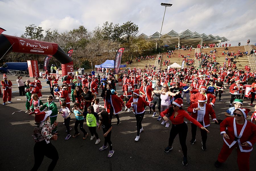 Las mejores fotos de la Carrera de Papá Noel de Barcelona 2025. 359