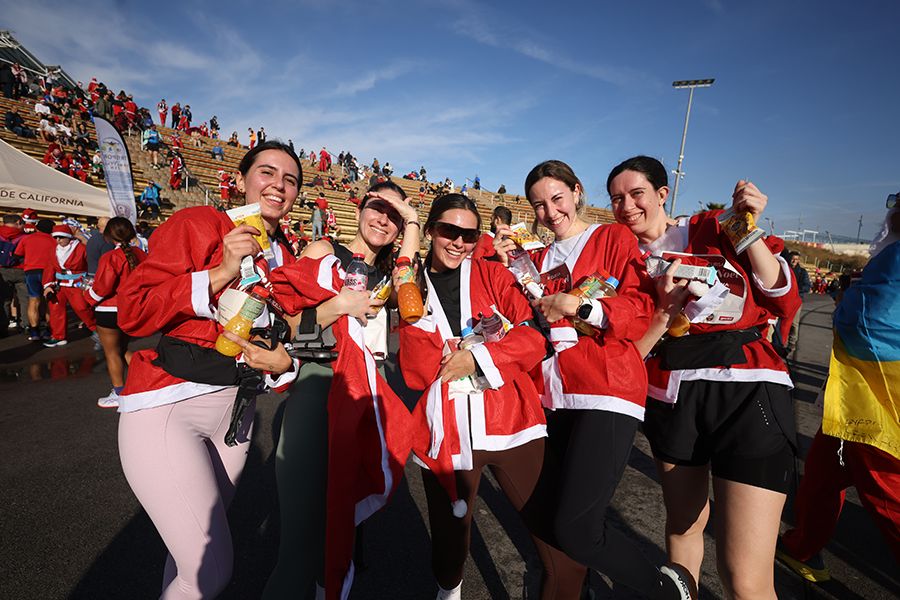 Las mejores fotos de la Carrera de Papá Noel de Barcelona 2025. 924