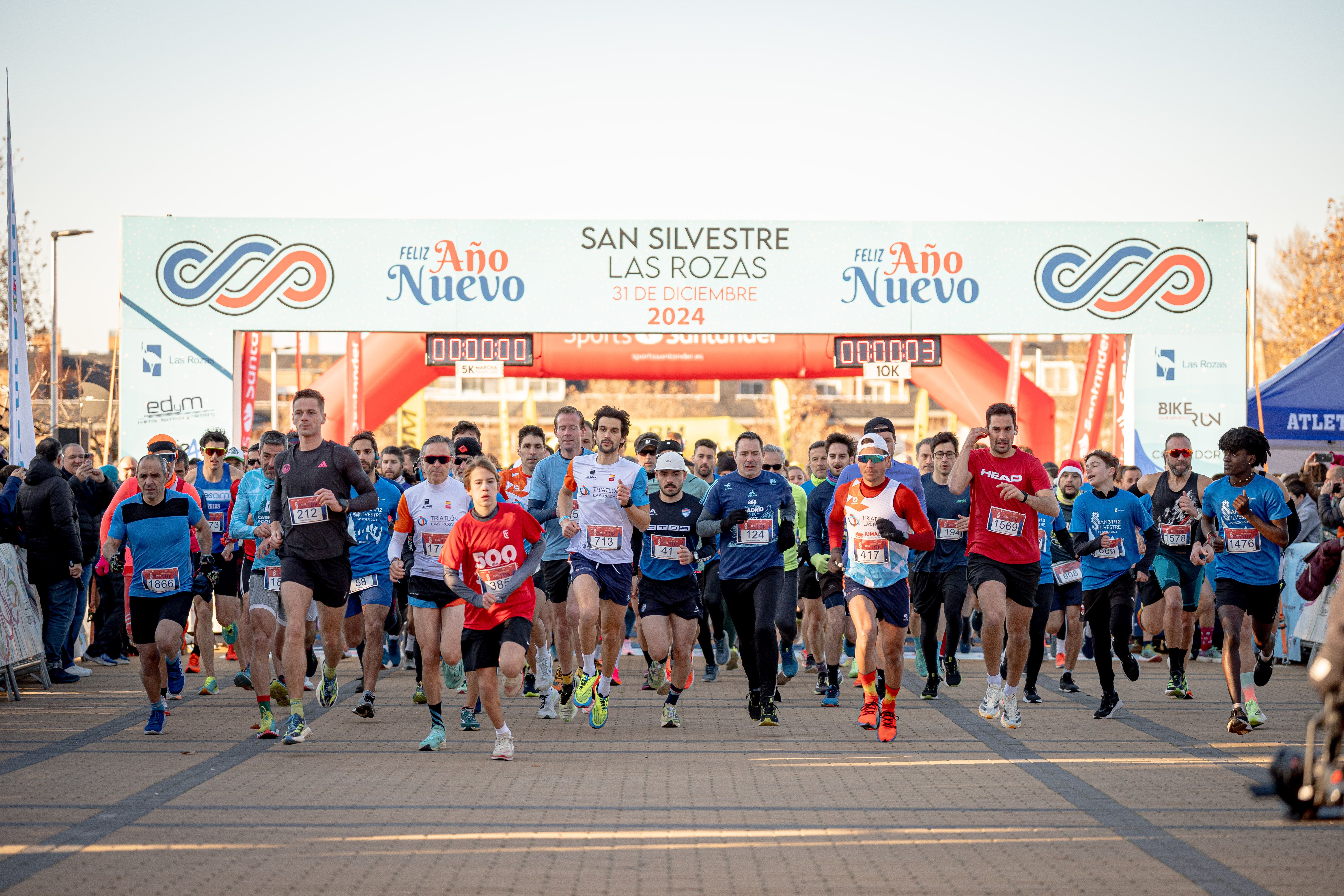 A día de hoy ya se han inscrito más de 4400 corredores, por lo que la San Silvestre de Las Rozas se prepara para colgar en breve el cartel de “No hay dorsales” (el objetivo es alcanzar los 5000 corredores). VSM PHOTOEVENTS- EDYM