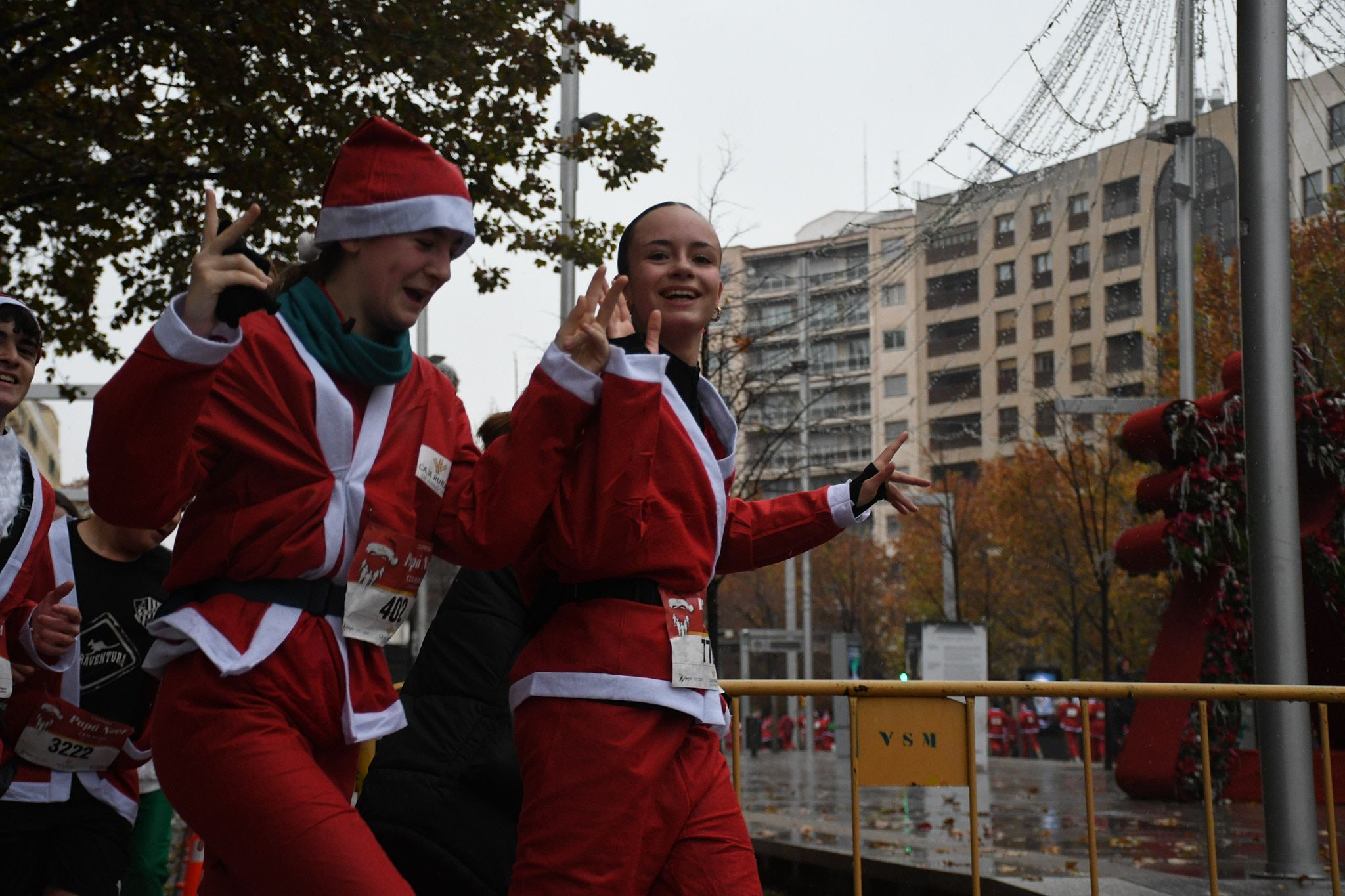 Las mejores fotos de la Carrera de Papá Noel de Zaragoza 2025. Independencia. 4241
