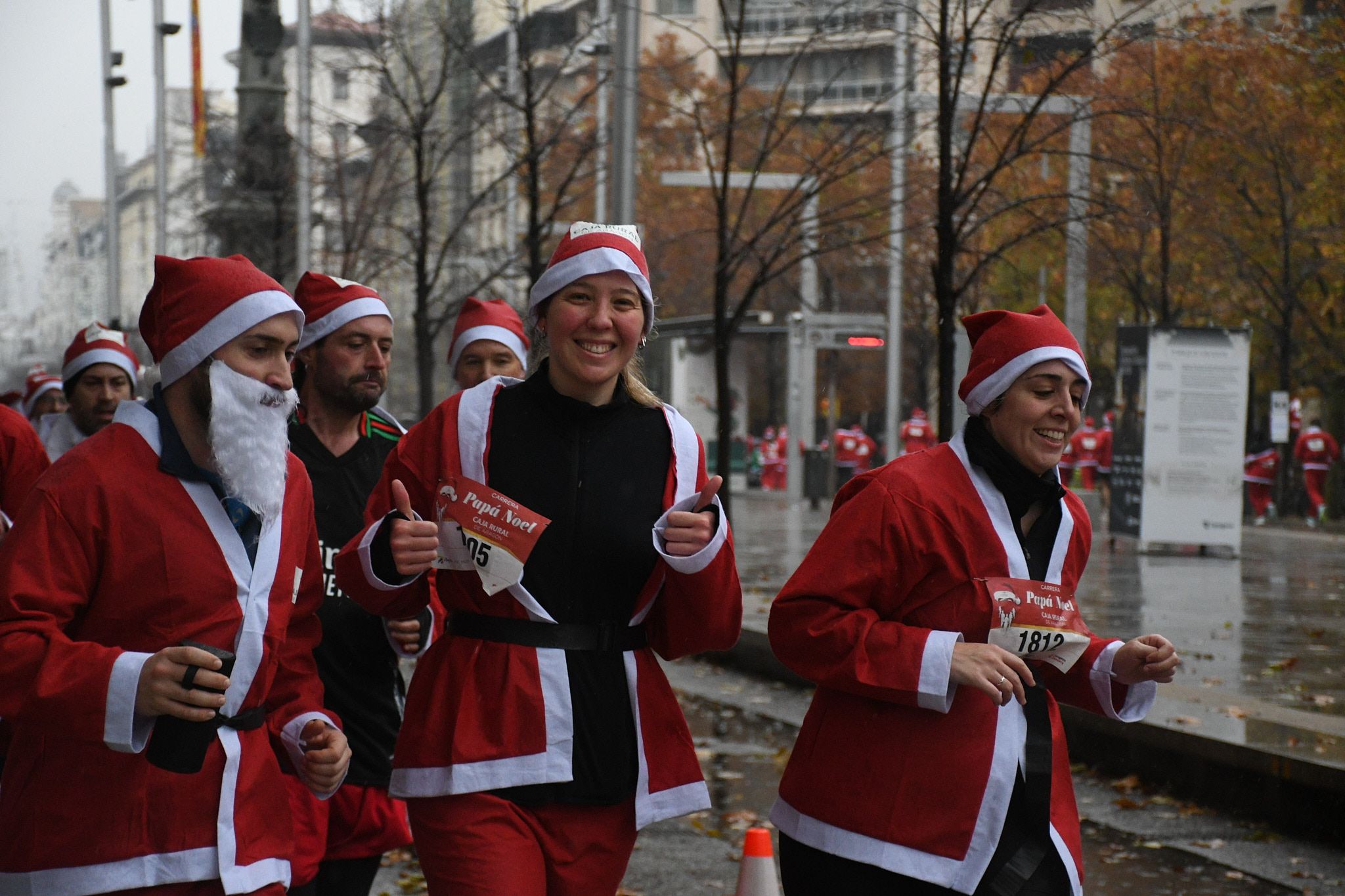 Las mejores fotos de la Carrera de Papá Noel de Zaragoza 2025. Independencia. 4251