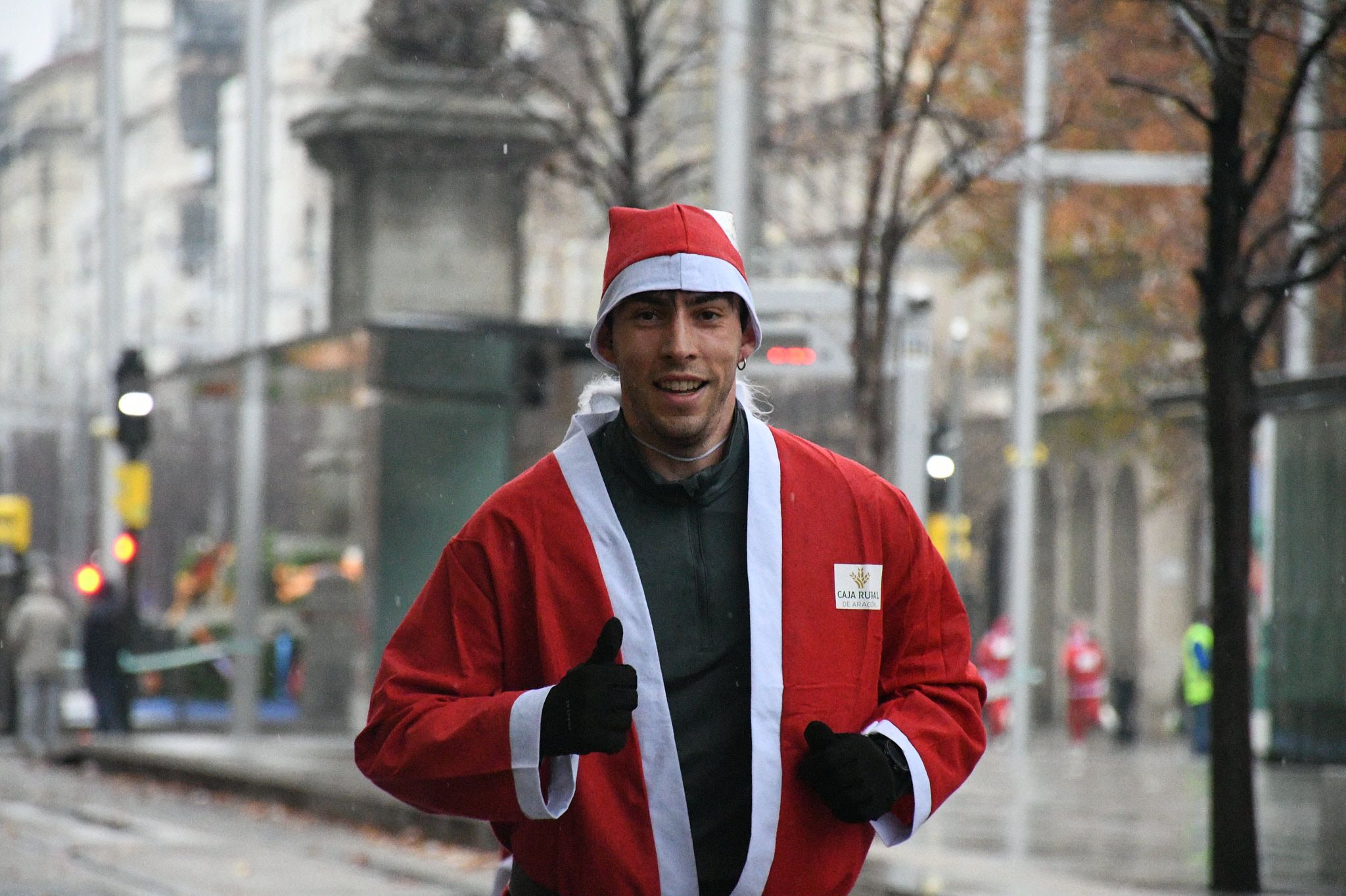 Las mejores fotos de la Carrera de Papá Noel de Zaragoza 2025. Independencia. 3994
