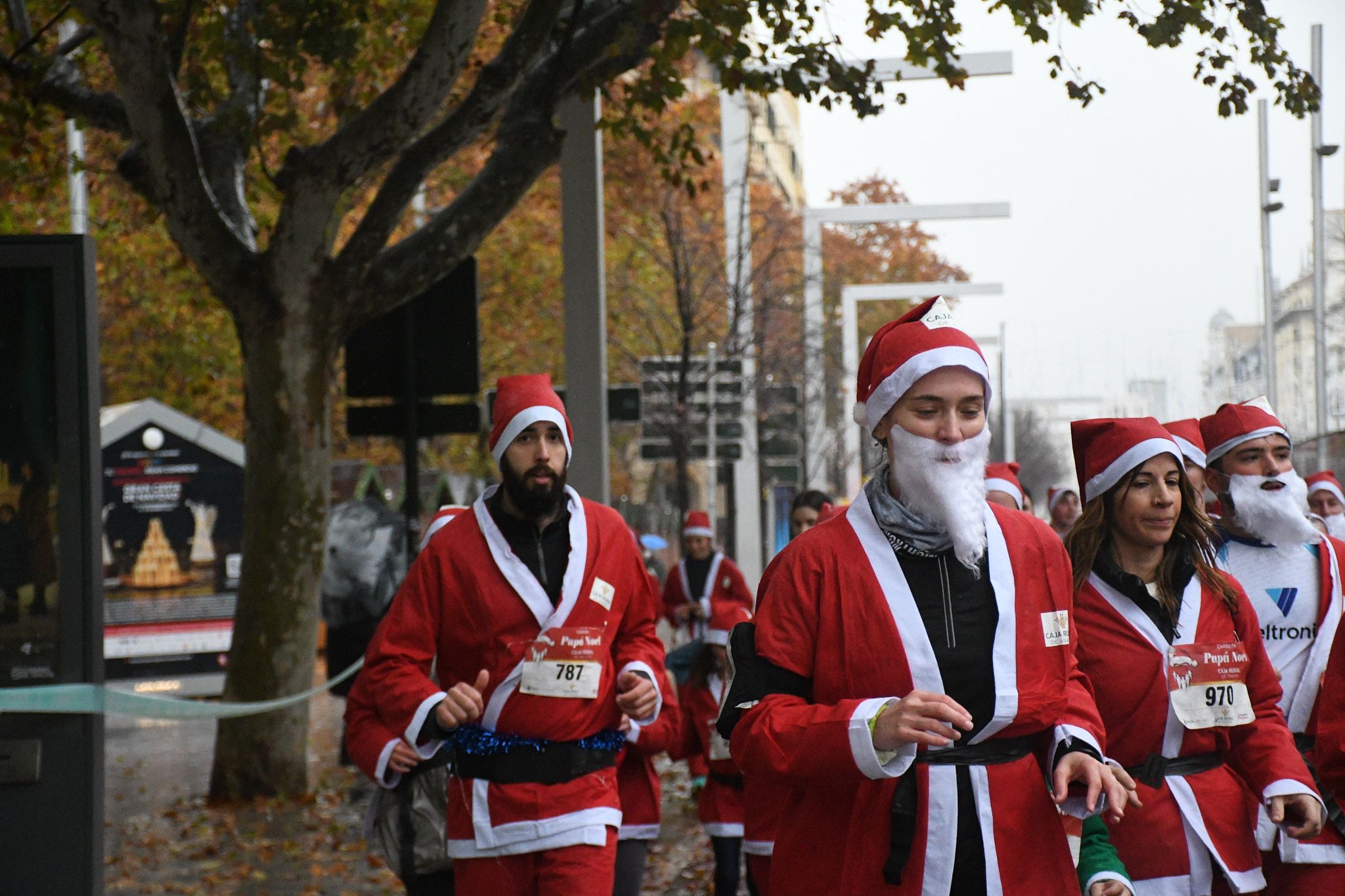 Las mejores fotos de la Carrera de Papá Noel de Zaragoza 2025. Independencia. 4374