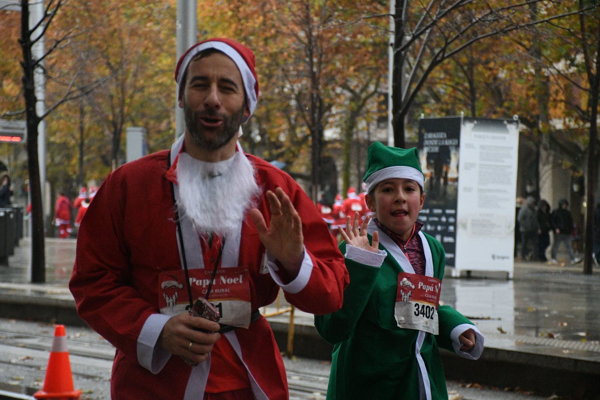 Las mejores fotos de la Carrera de Papá Noel de Zaragoza 2025. Independencia. 4397