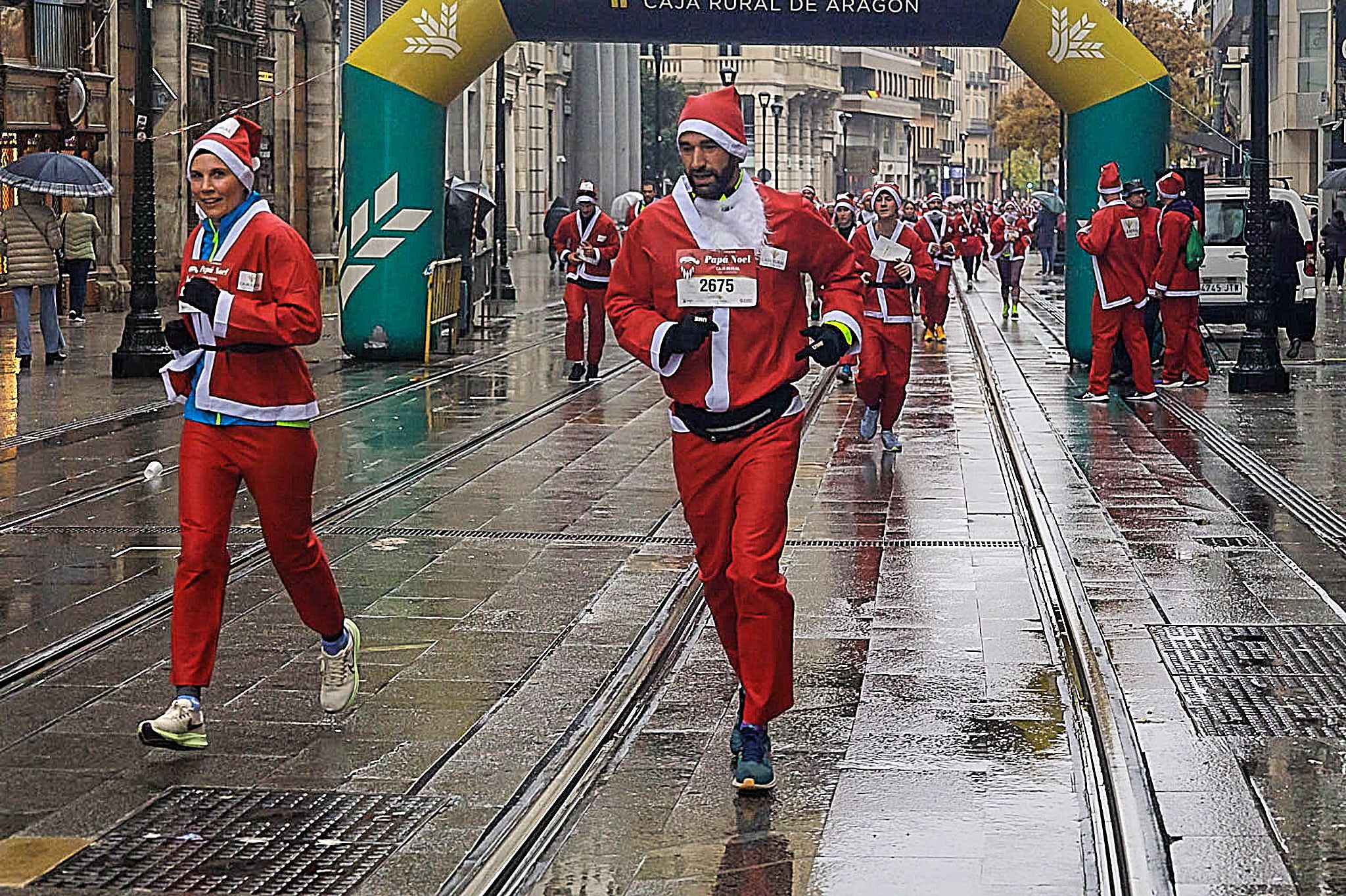 Las mejores fotos de la Carrera de Papá Noel de Zaragoza 2025. Coso. 7943