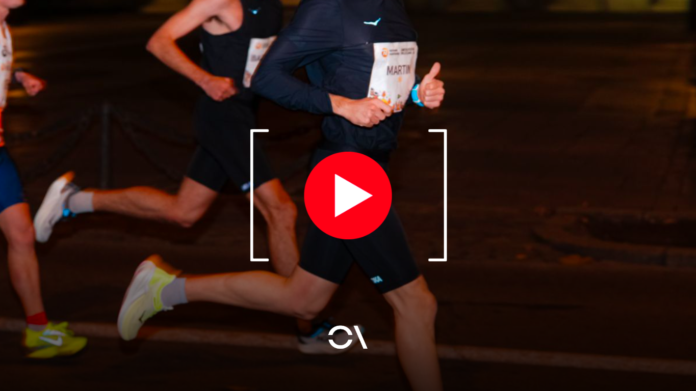 Cómo debes llevar los brazos cuando corres.