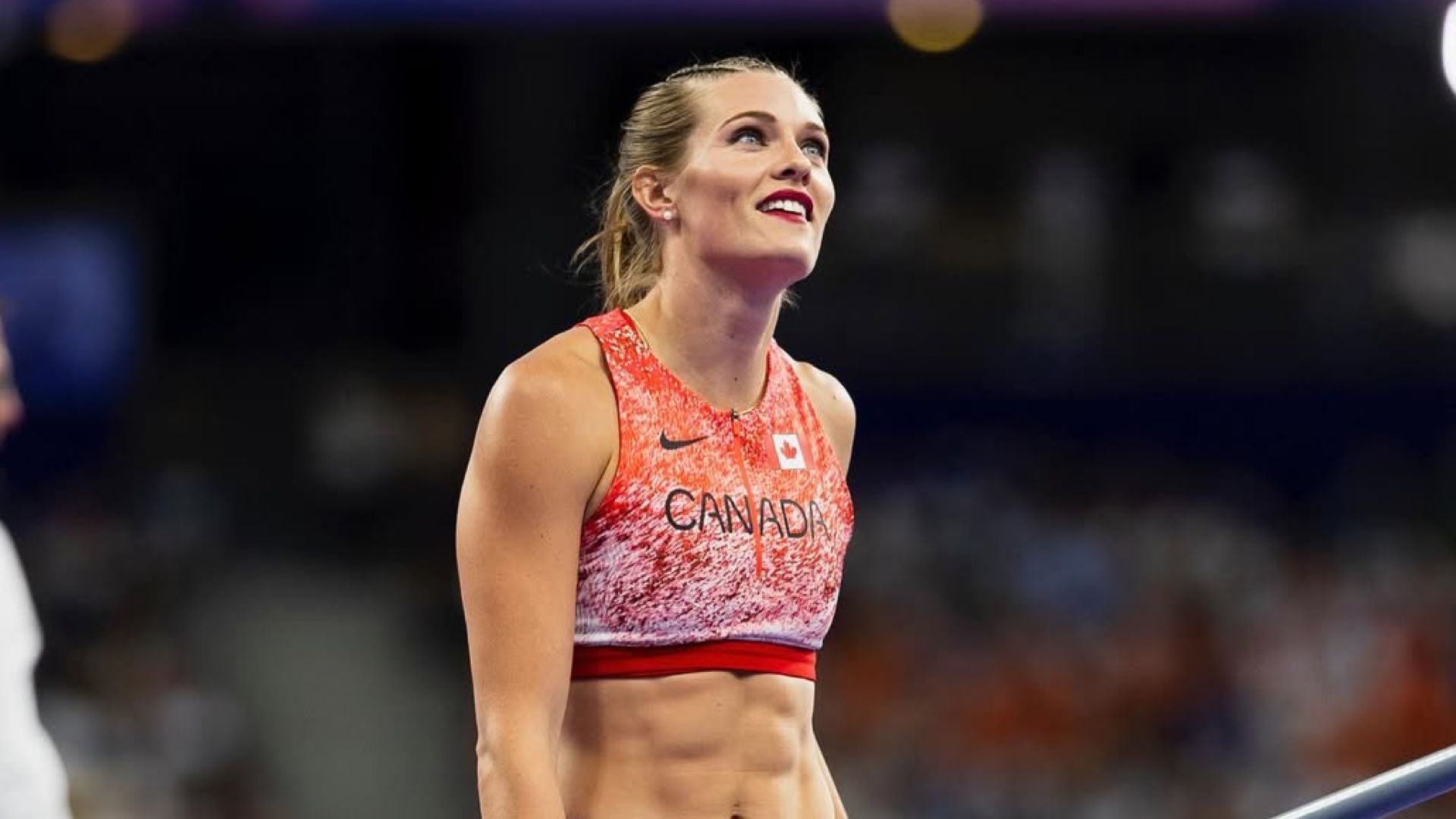 Alysha Newman, bronce en París 2024, queda apartada del atletismo tras una medida cautelar por incumplimientos de control antidopaje.