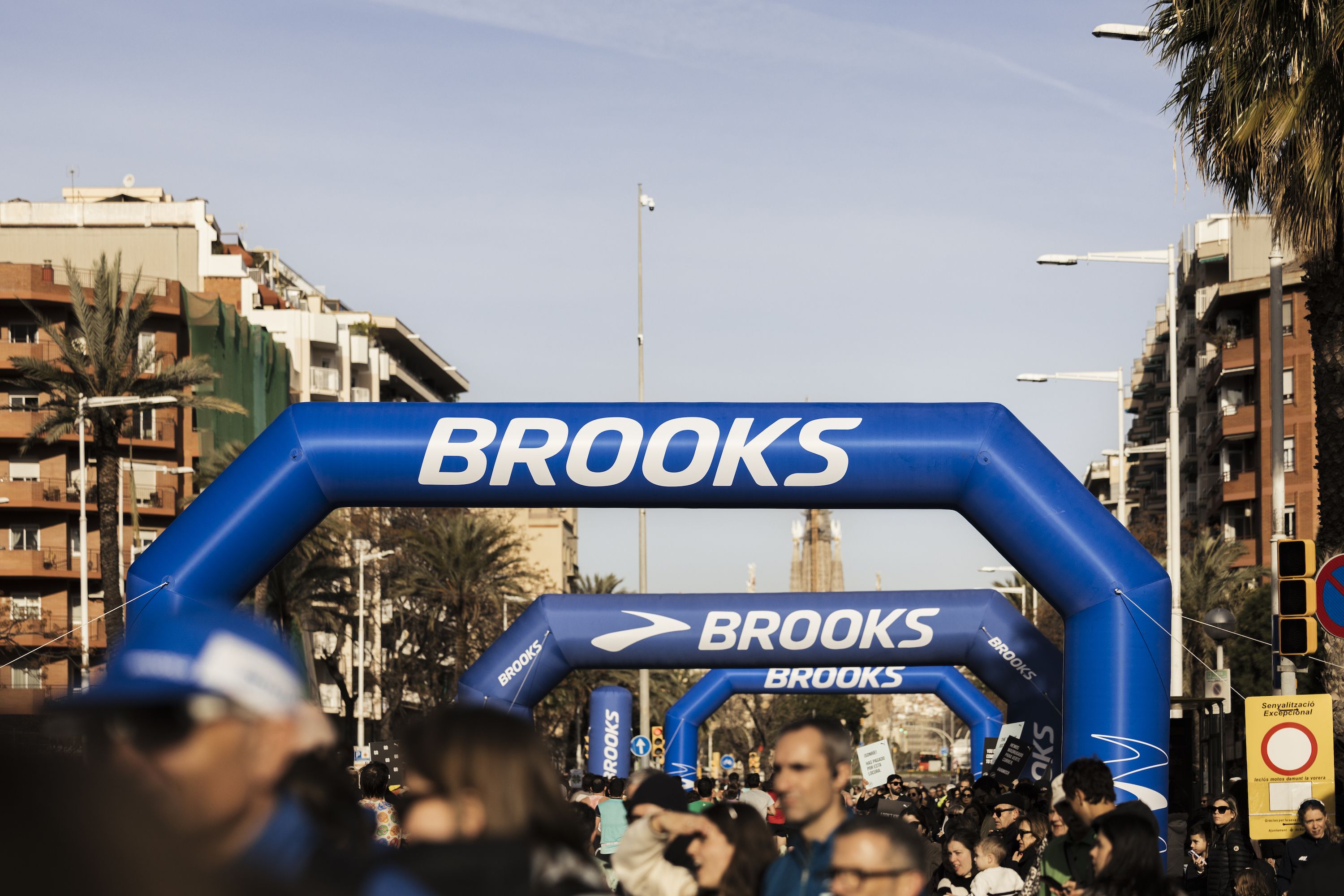 HYUNDAI MITJA MARATÓ BARCELONA BY BROOKS
