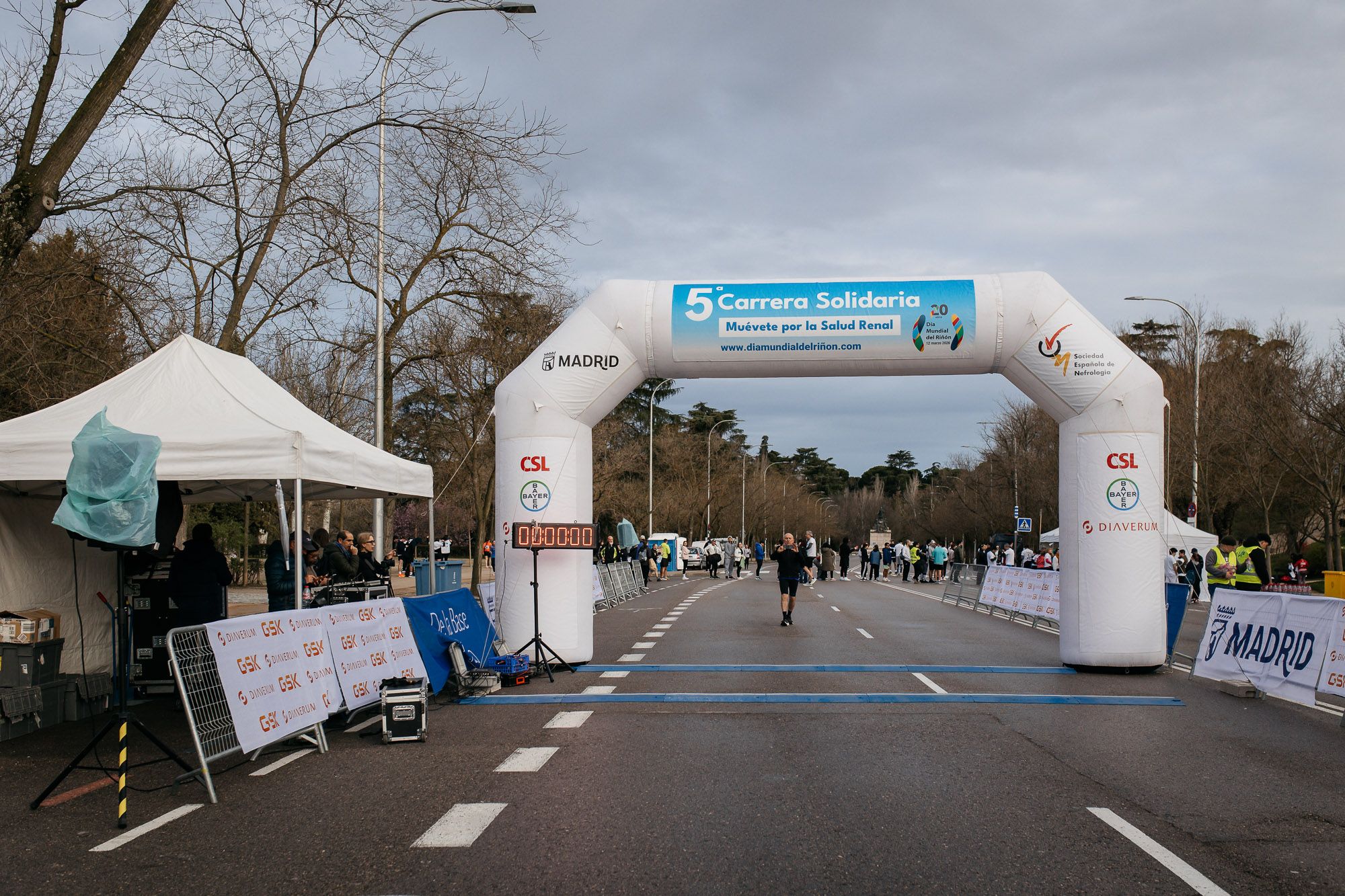 Carrera Solidaria "Muévete por la Salud Renal" ambiente salida Late mi Lente 4