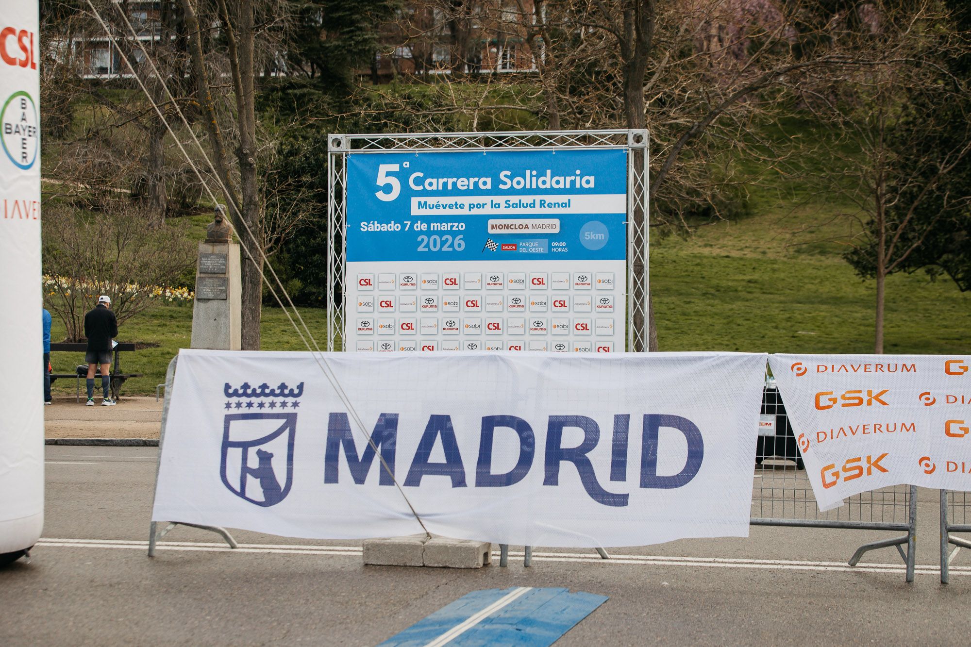 Carrera Solidaria "Muévete por la Salud Renal" ambiente salida Late mi Lente 5