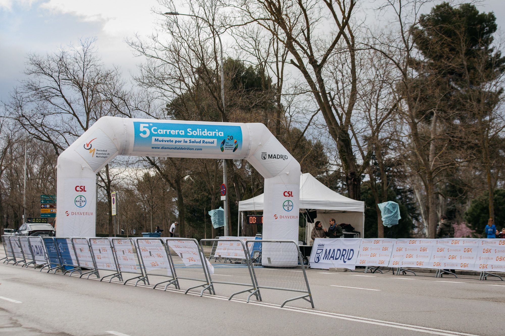 Carrera Solidaria "Muévete por la Salud Renal" ambiente salida Late mi Lente 22