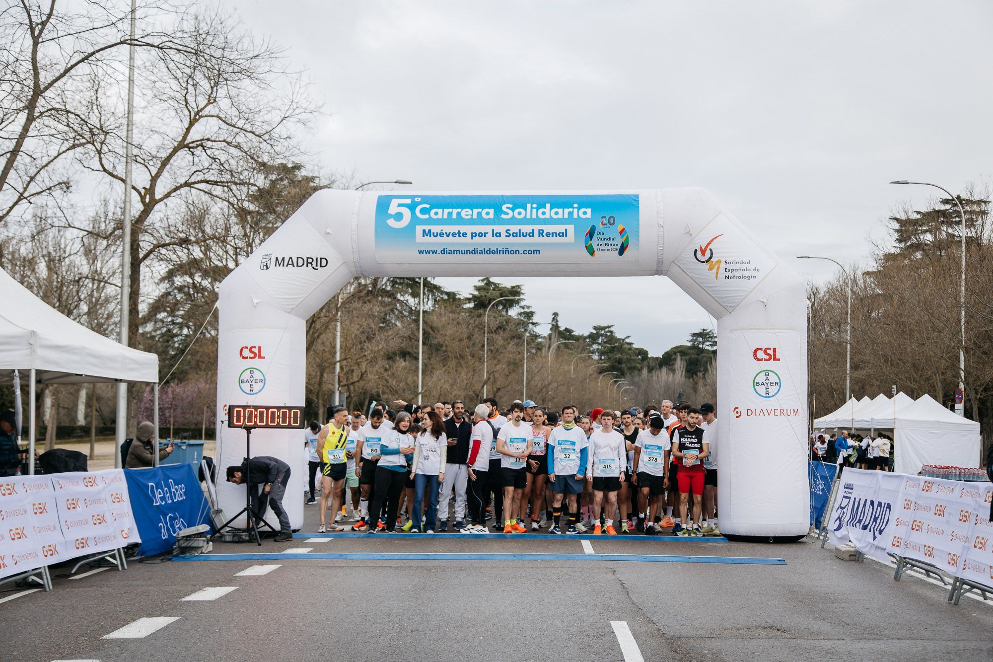 Carrera Solidaria "Muévete por la Salud Renal" carrera salida y meta Late mi Lente 8