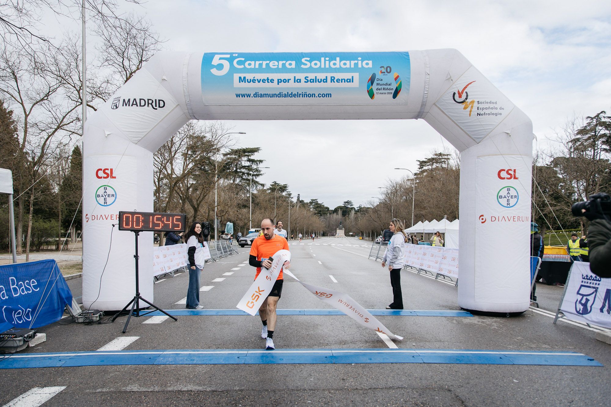 Carrera Solidaria "Muévete por la Salud Renal" carrera salida y meta Late mi Lente 19