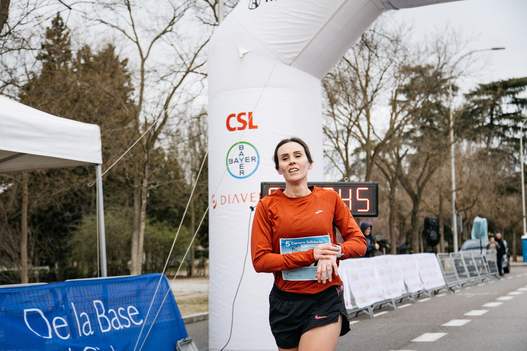 Carrera Solidaria "Muévete por la Salud Renal" carrera salida y meta Late mi Lente 50