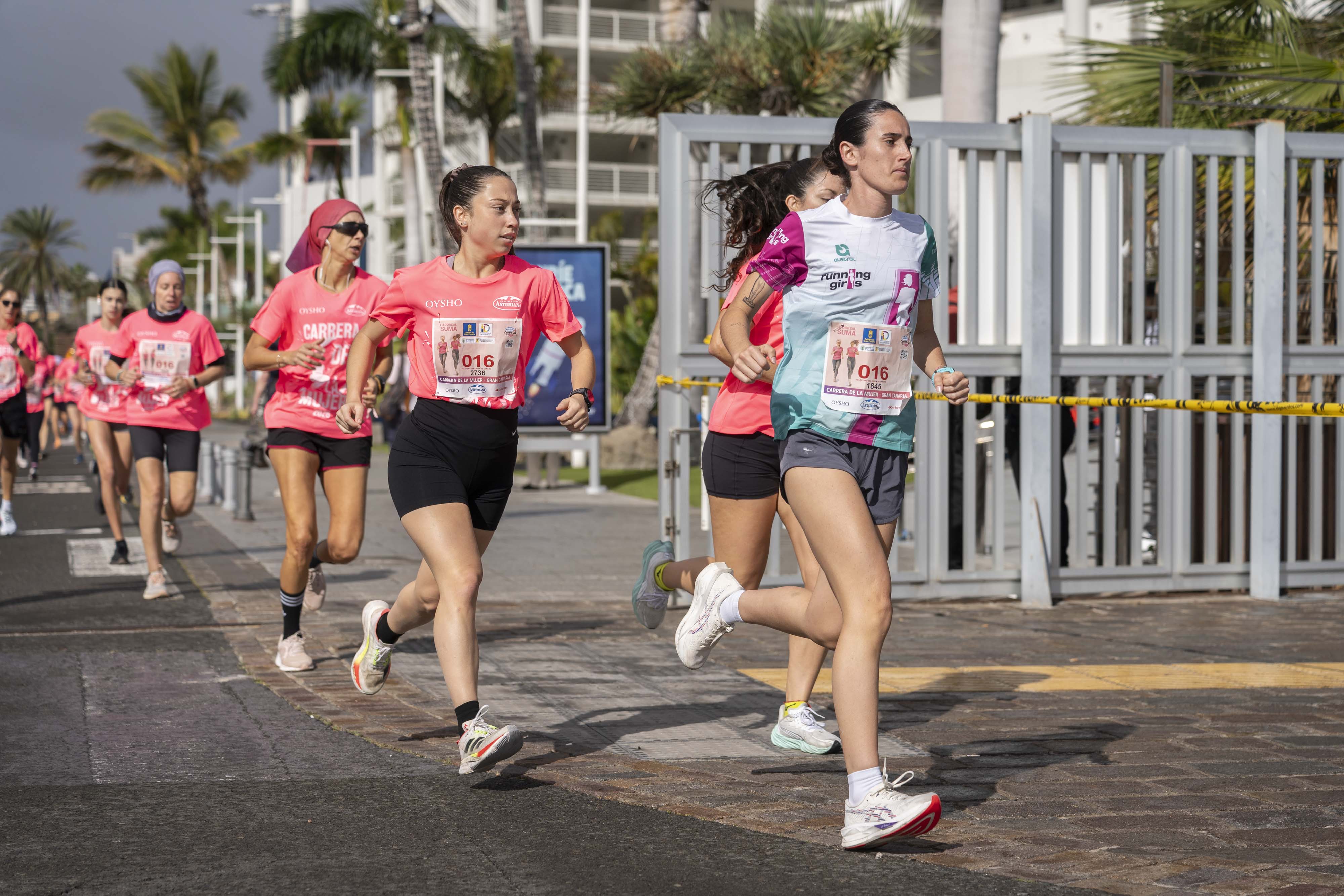 Las mejores fotos de la Carrera de la Mujer Central Lechera Asturiana de Gran Canaria 2026. Alex Basha   52