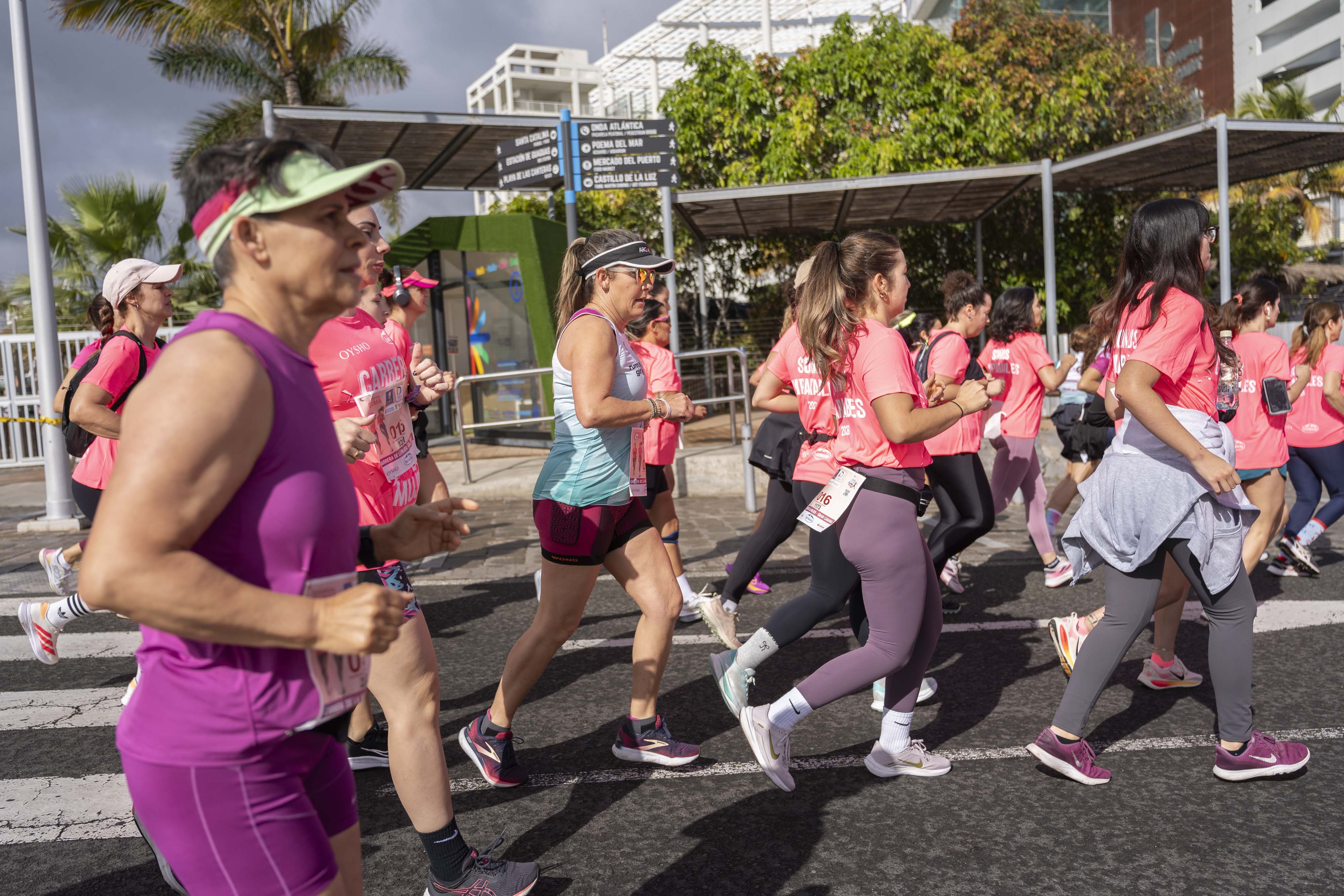 Las mejores fotos de la Carrera de la Mujer Central Lechera Asturiana de Gran Canaria 2026. Alex Basha   67