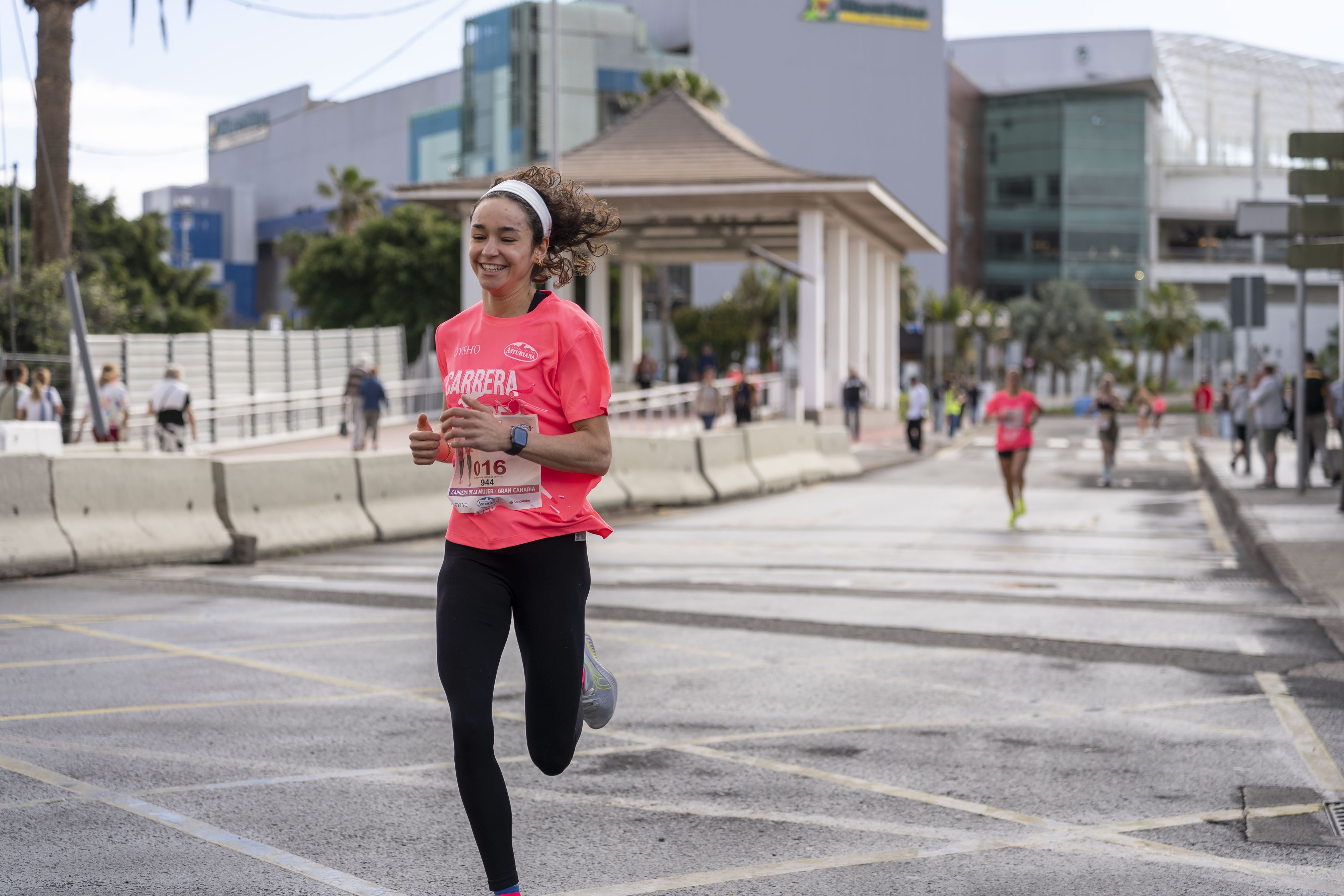 Las mejores fotos de la Carrera de la Mujer Central Lechera Asturiana de Gran Canaria 2026. Alex Basha   93
