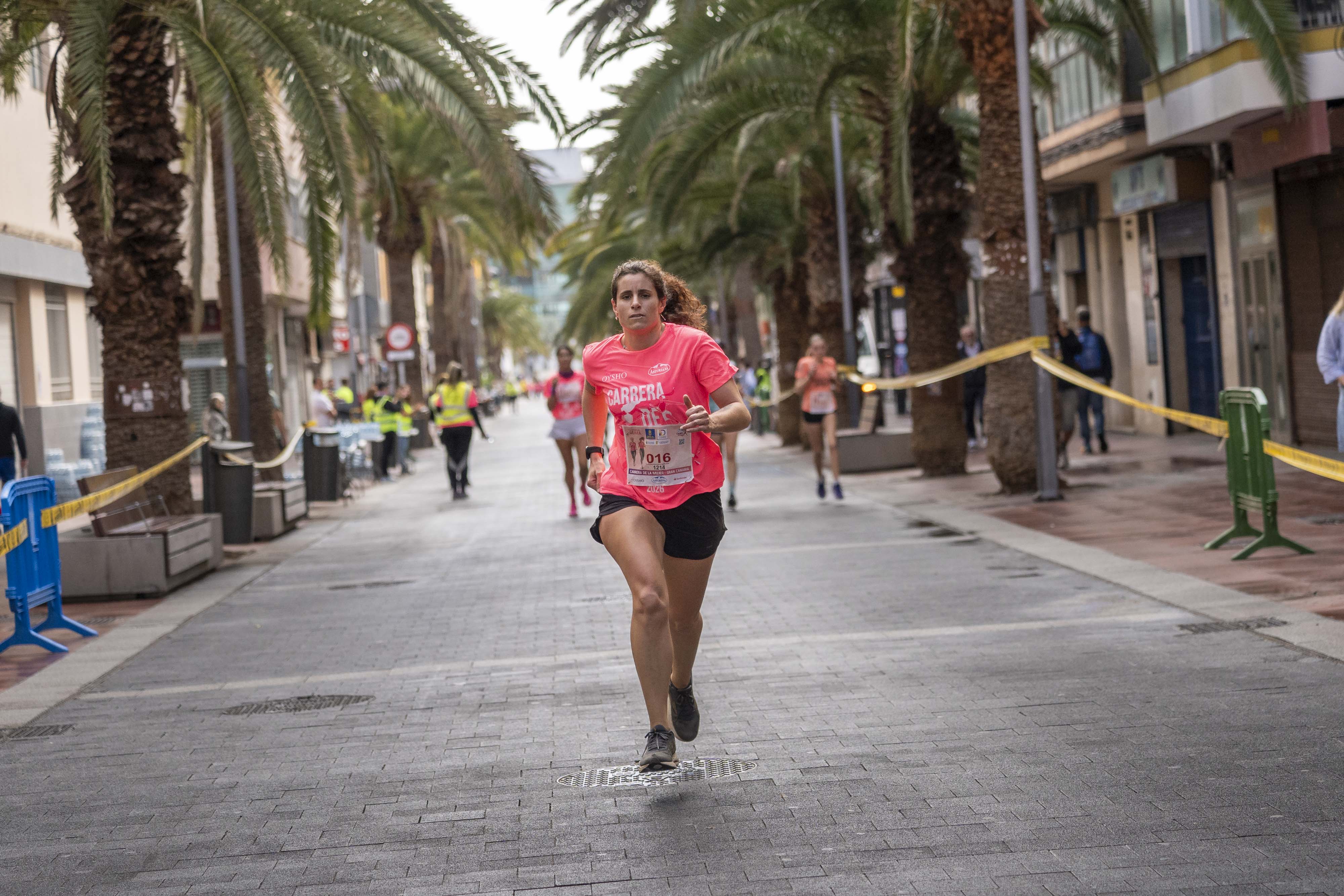 Las mejores fotos de la Carrera de la Mujer Central Lechera Asturiana de Gran Canaria 2026. Alex Basha   96