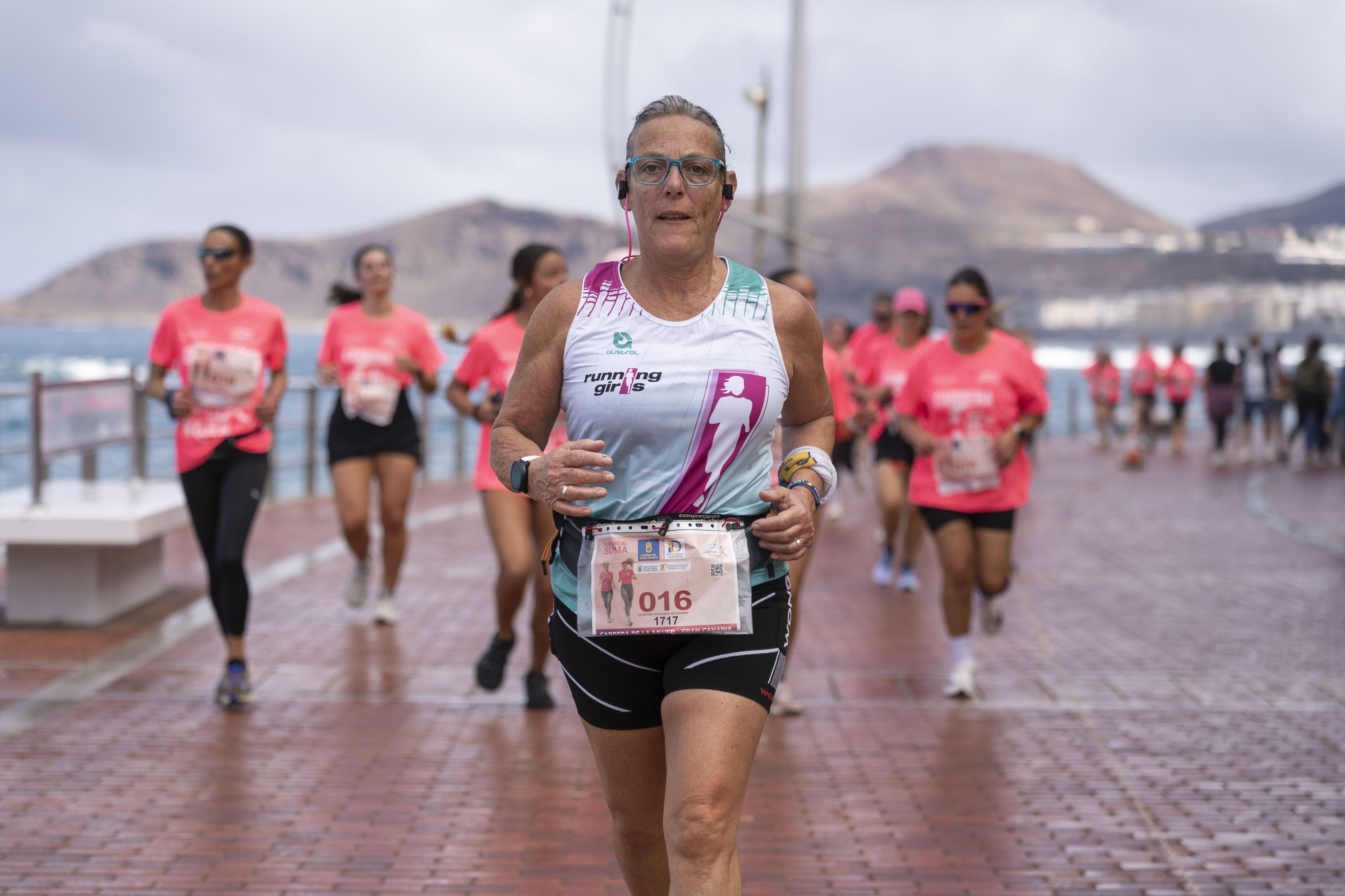 Las mejores fotos de la Carrera de la Mujer Central Lechera Asturiana de Gran Canaria 2026. Alex Basha   129