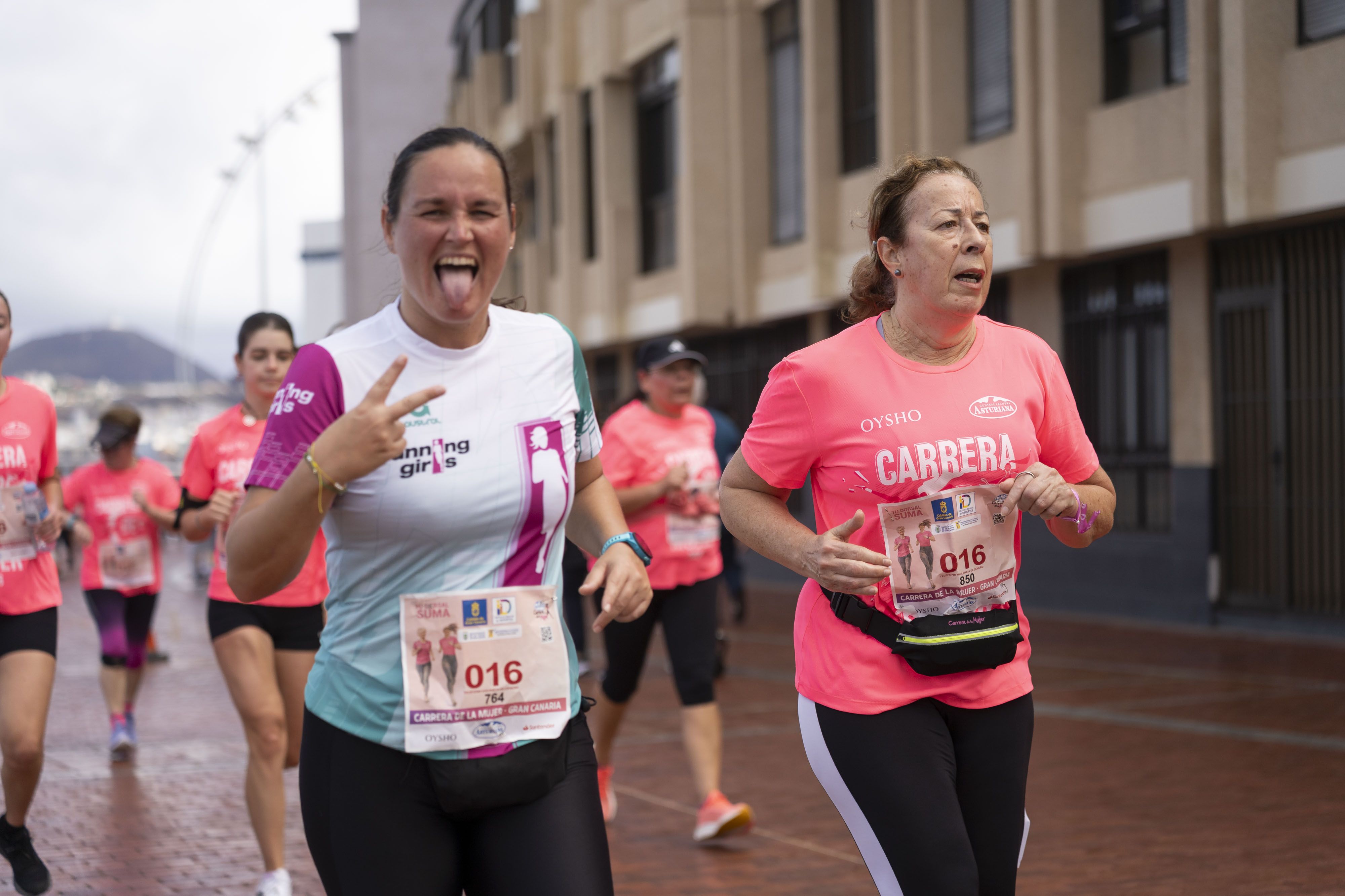 Las mejores fotos de la Carrera de la Mujer Central Lechera Asturiana de Gran Canaria 2026. Alex Basha   131