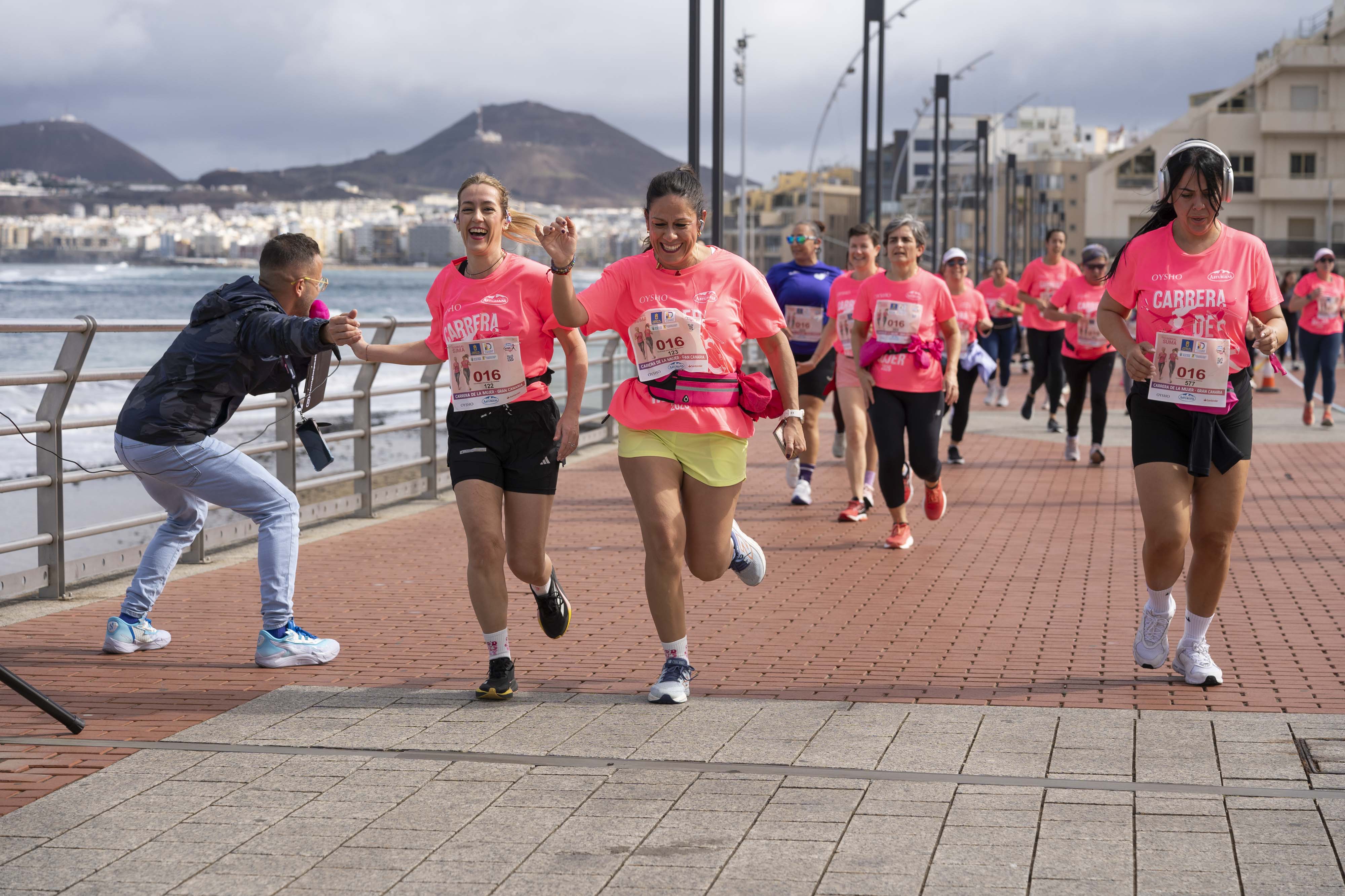 Las mejores fotos de la Carrera de la Mujer Central Lechera Asturiana de Gran Canaria 2026. Alex Basha   146