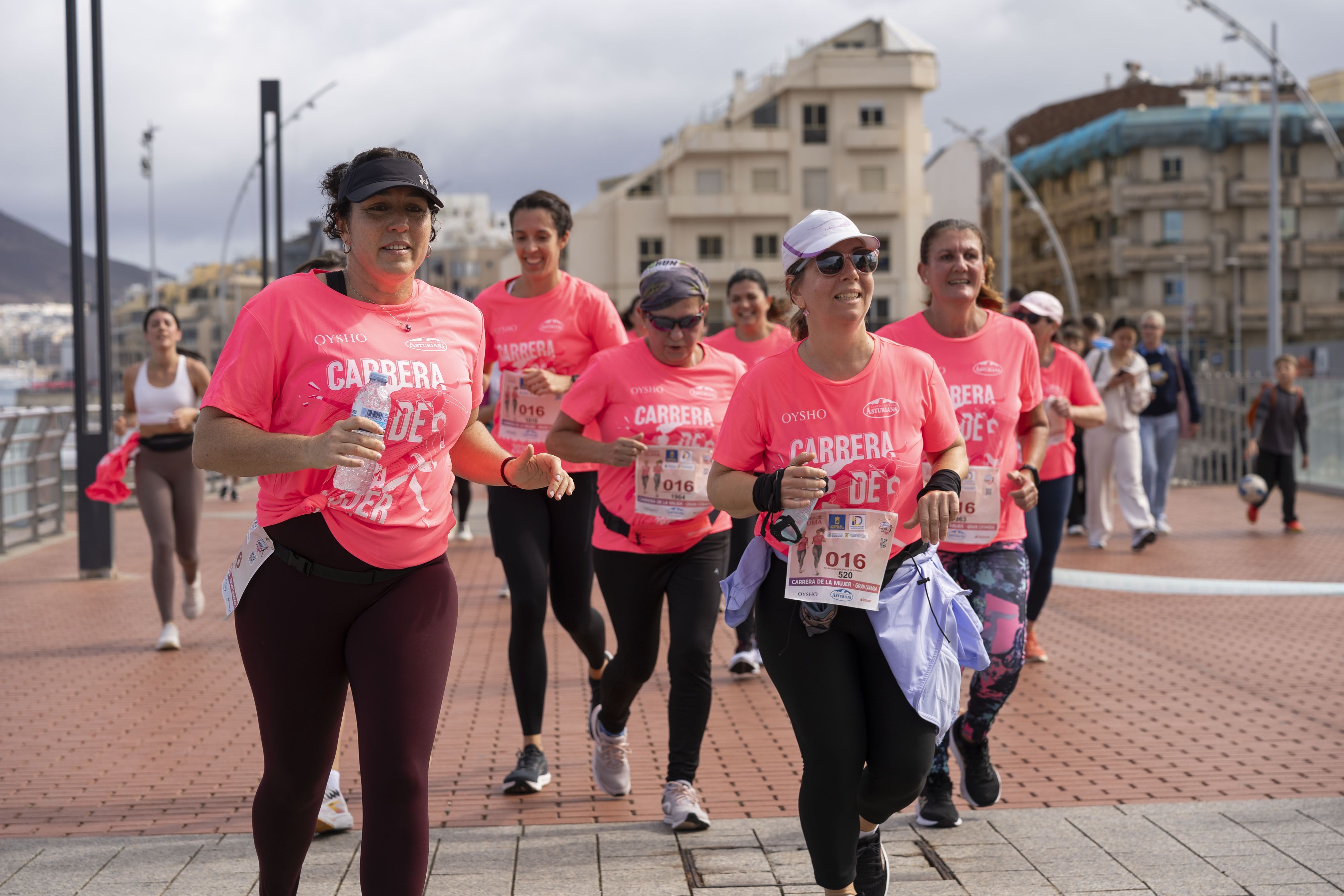 Las mejores fotos de la Carrera de la Mujer Central Lechera Asturiana de Gran Canaria 2026. Alex Basha   149